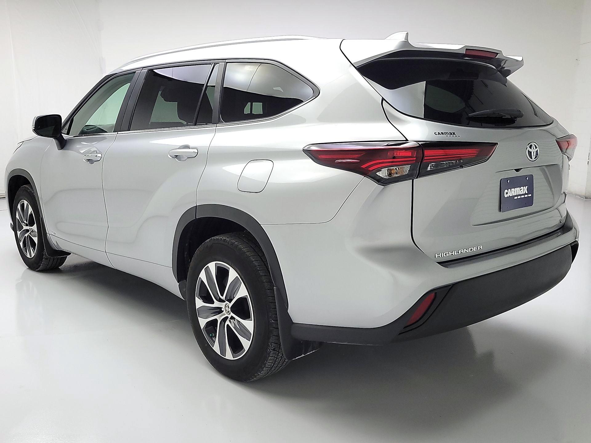 Thumbnail: 2024 Toyota Highlander - 7