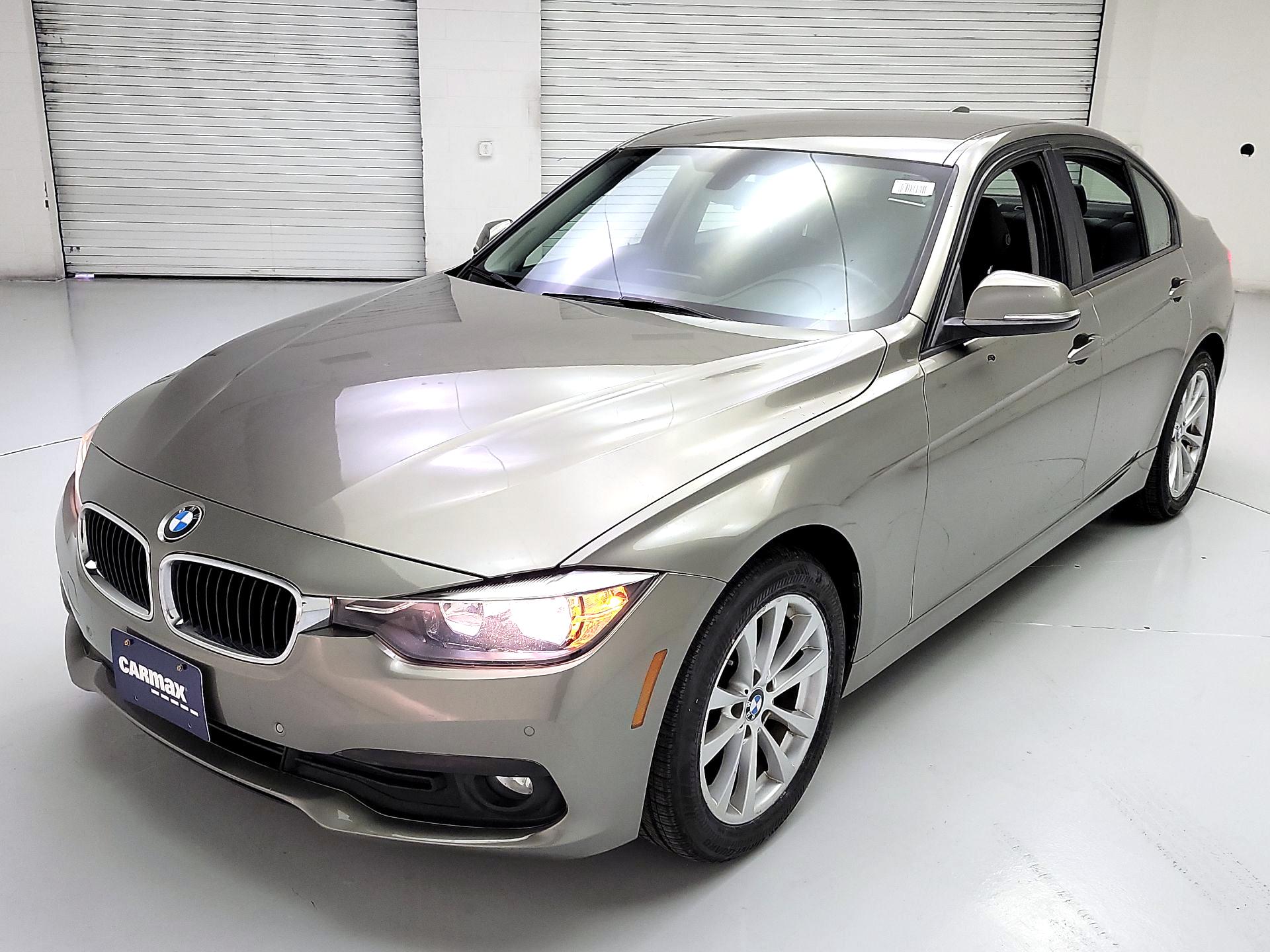 Thumbnail: 2016 BMW 3 Series - 3