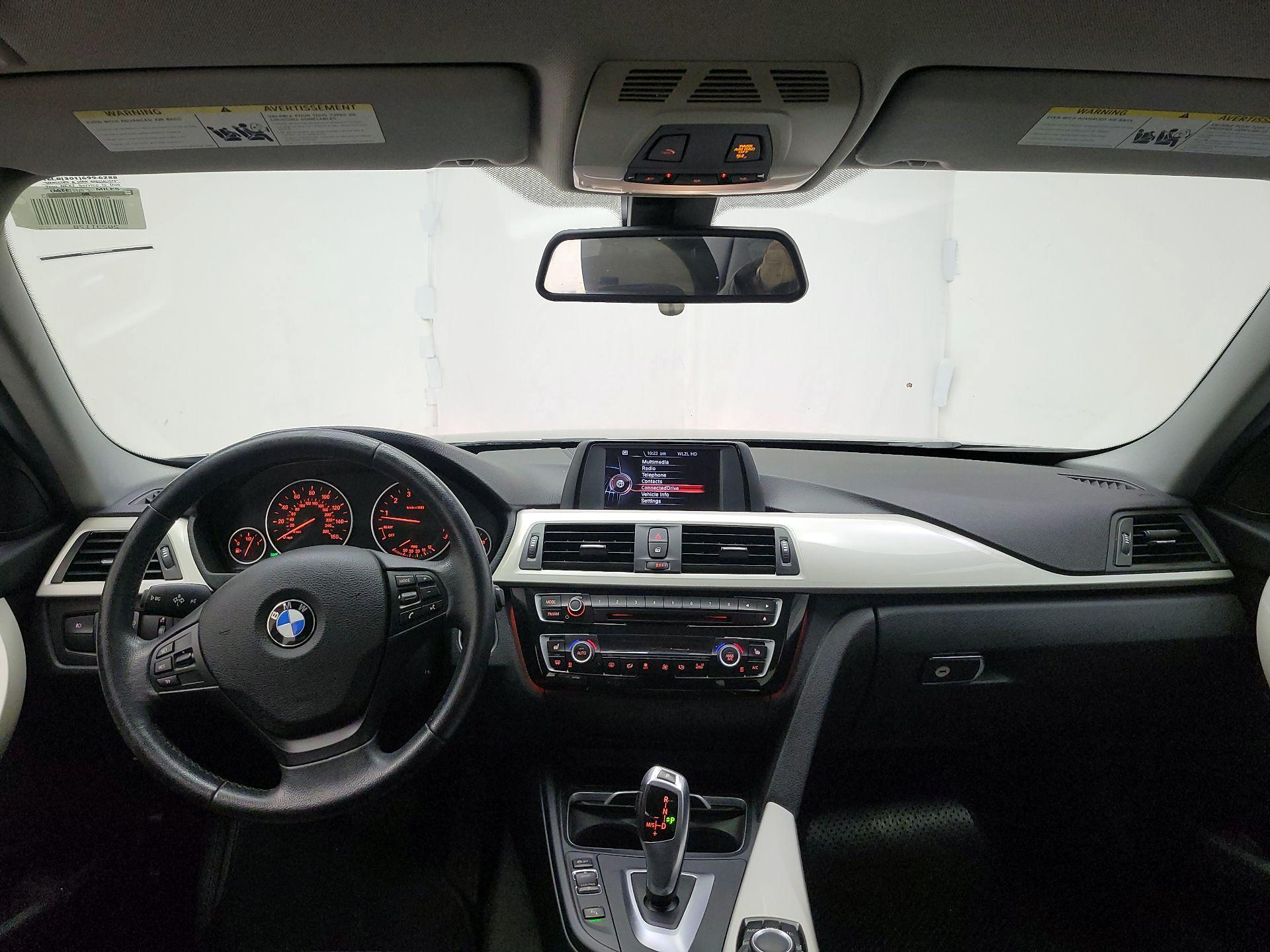 Thumbnail: 2016 BMW 3 Series - 8