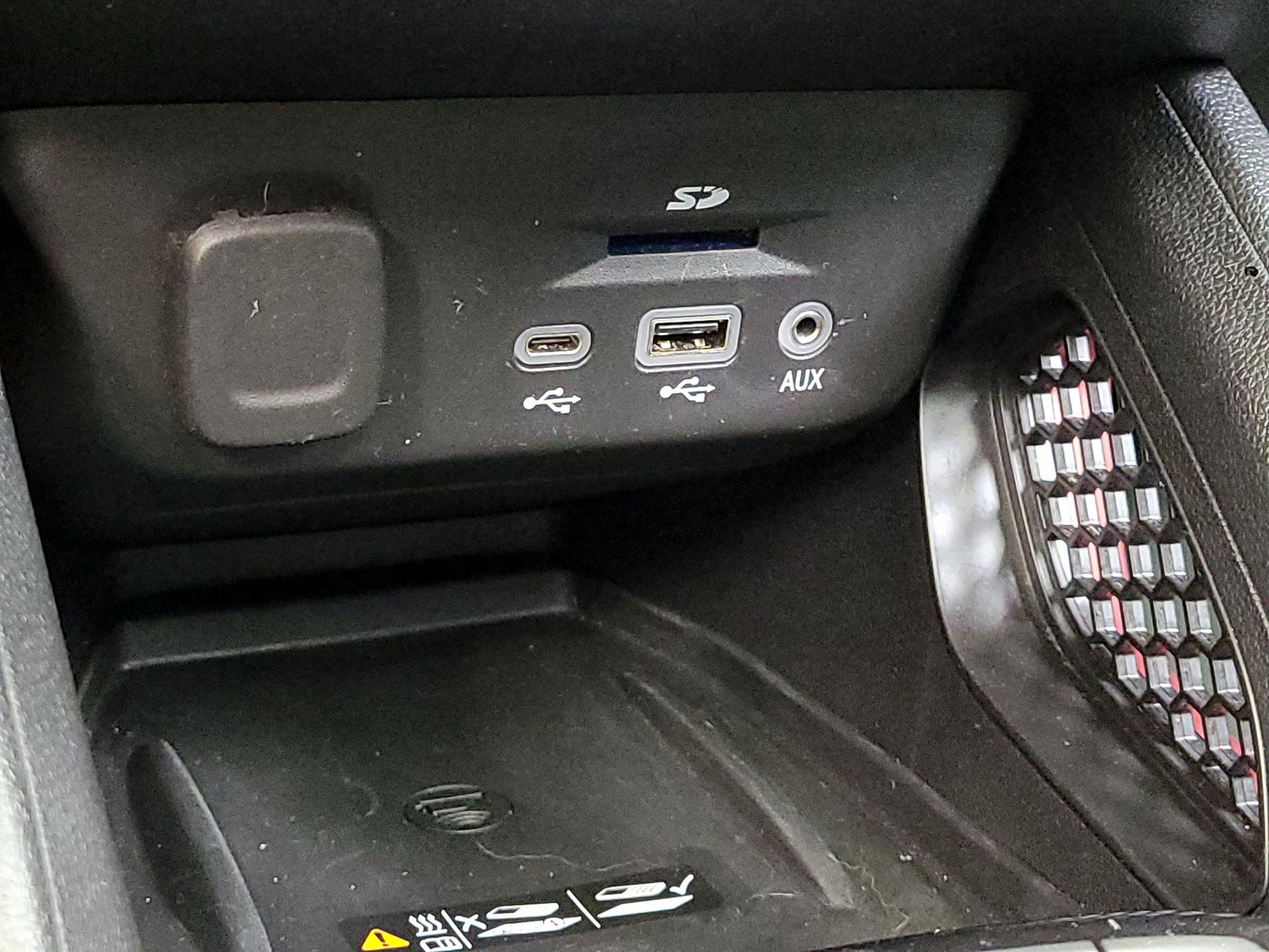 Thumbnail: 2021 Chevrolet TrailBlazer - 18