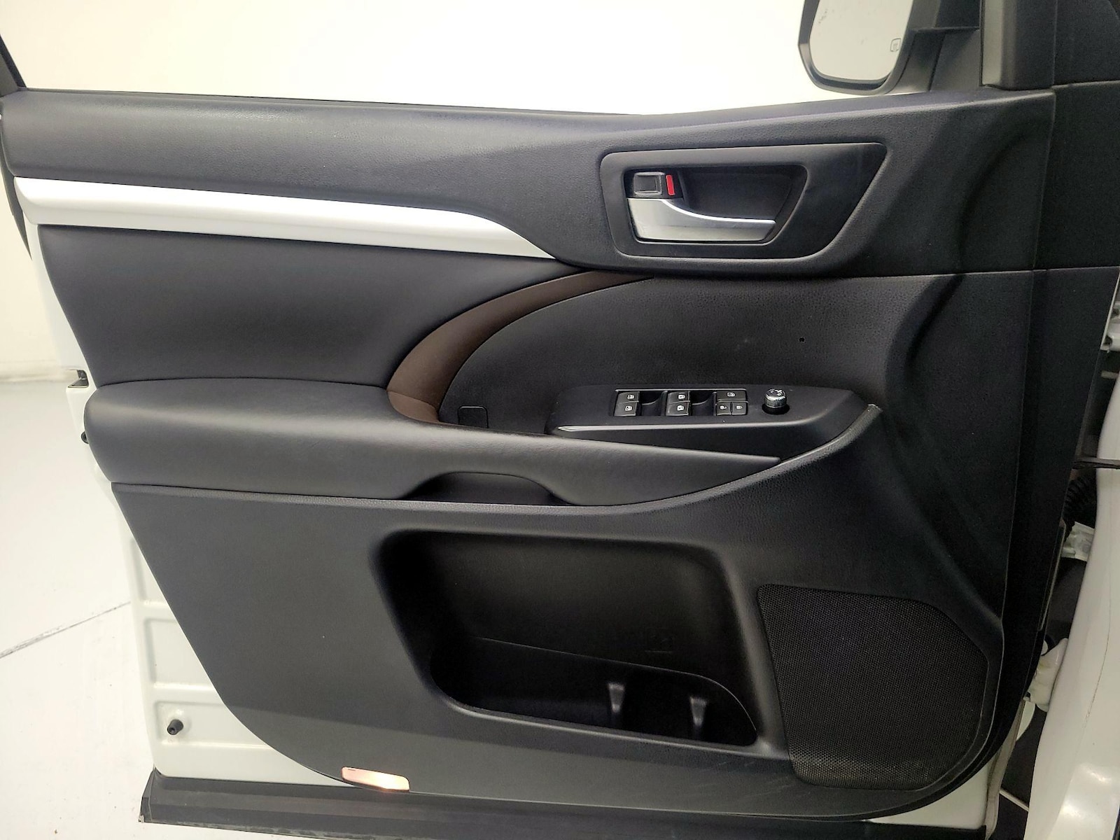 2019 Toyota Highlander XLE - Photo 11