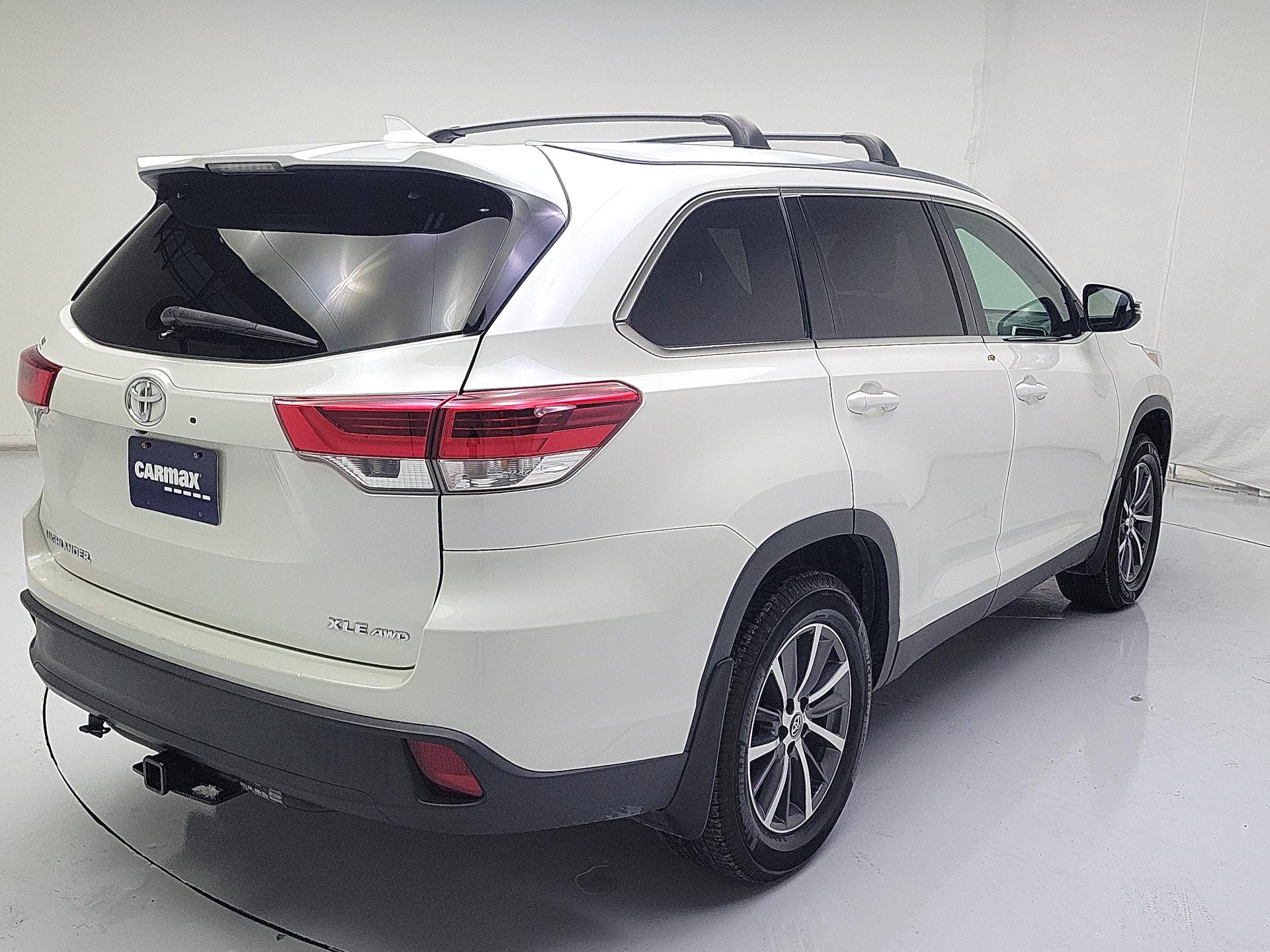 Thumbnail: 2019 Toyota Highlander - 5
