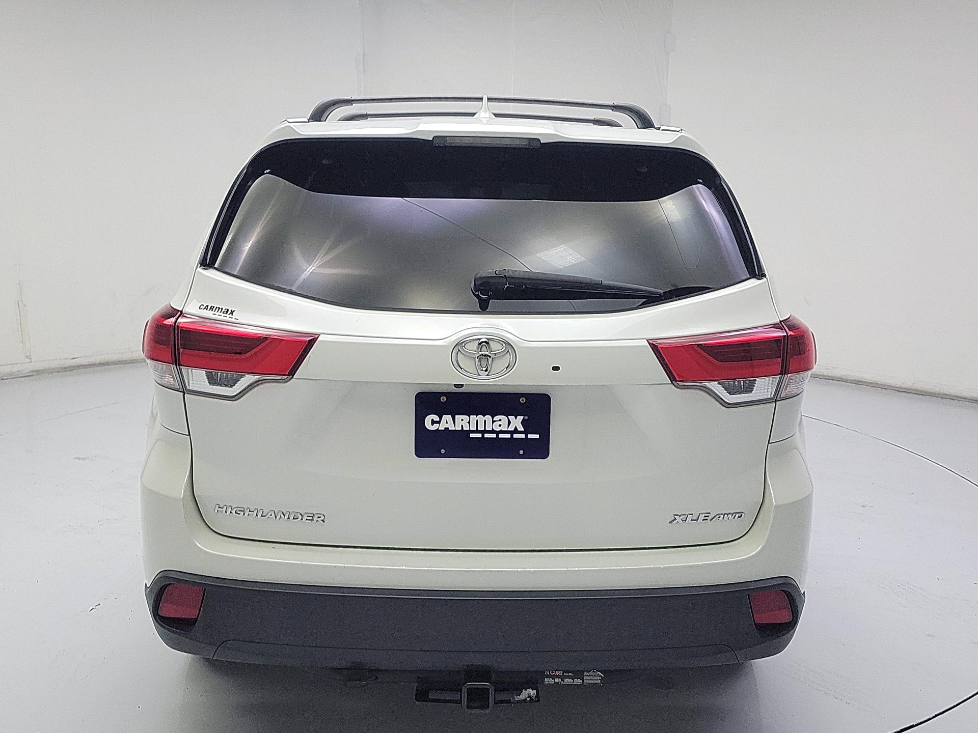 Thumbnail: 2019 Toyota Highlander - 6