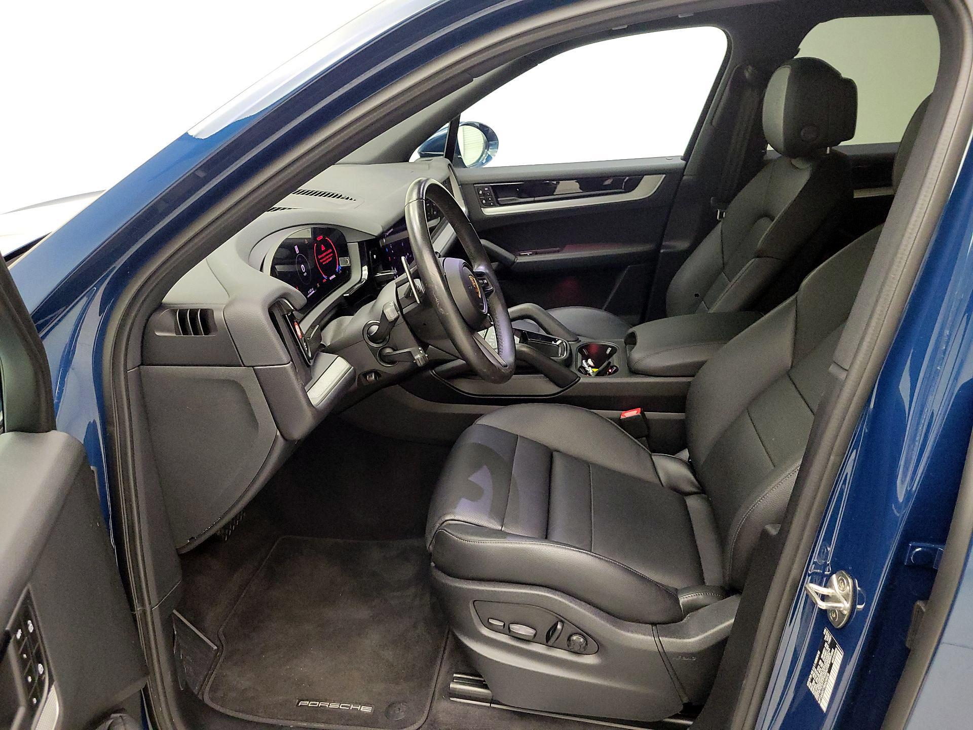 Thumbnail: 2024 Porsche Cayenne - 9