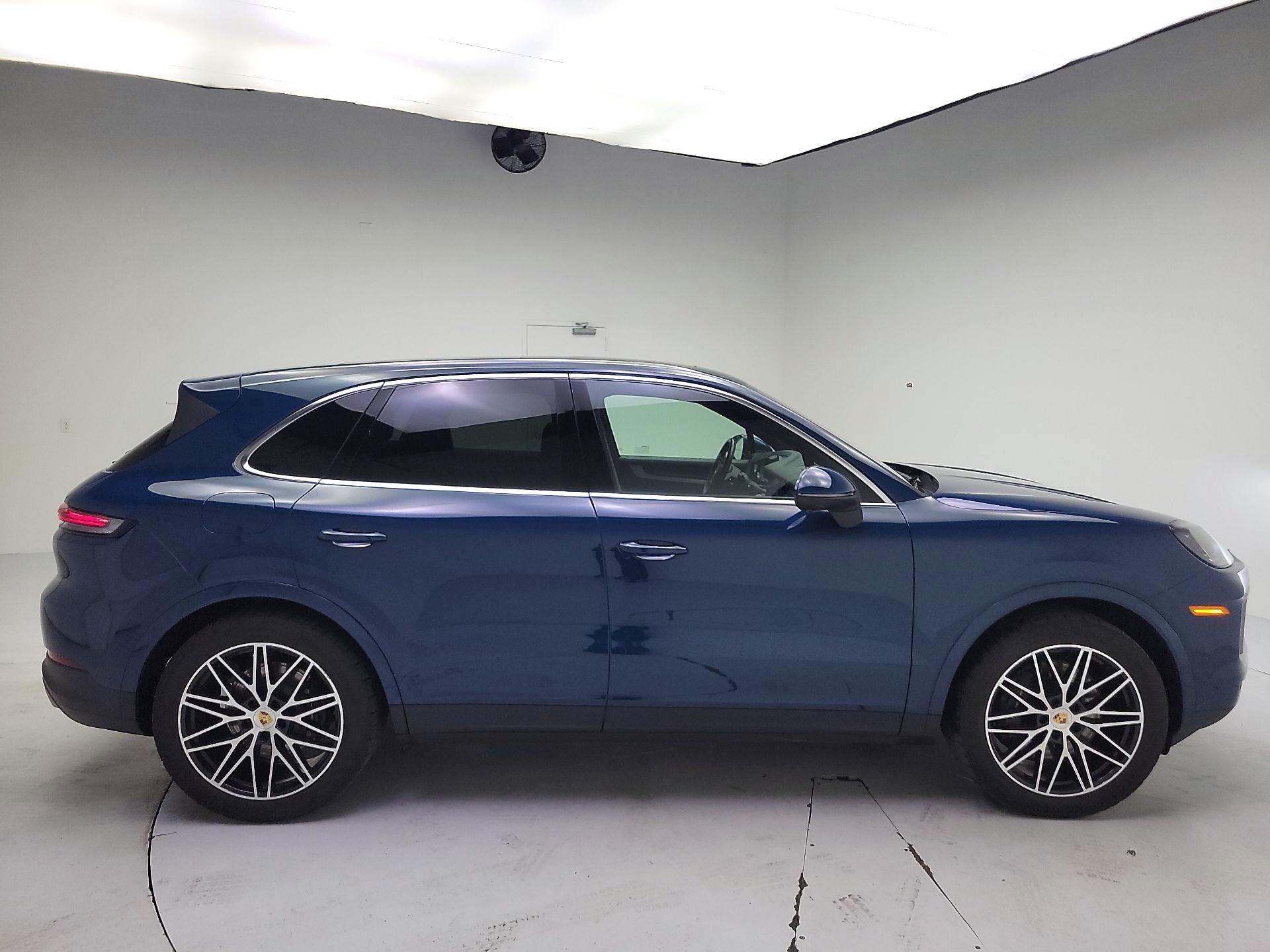 Thumbnail: 2024 Porsche Cayenne - 4