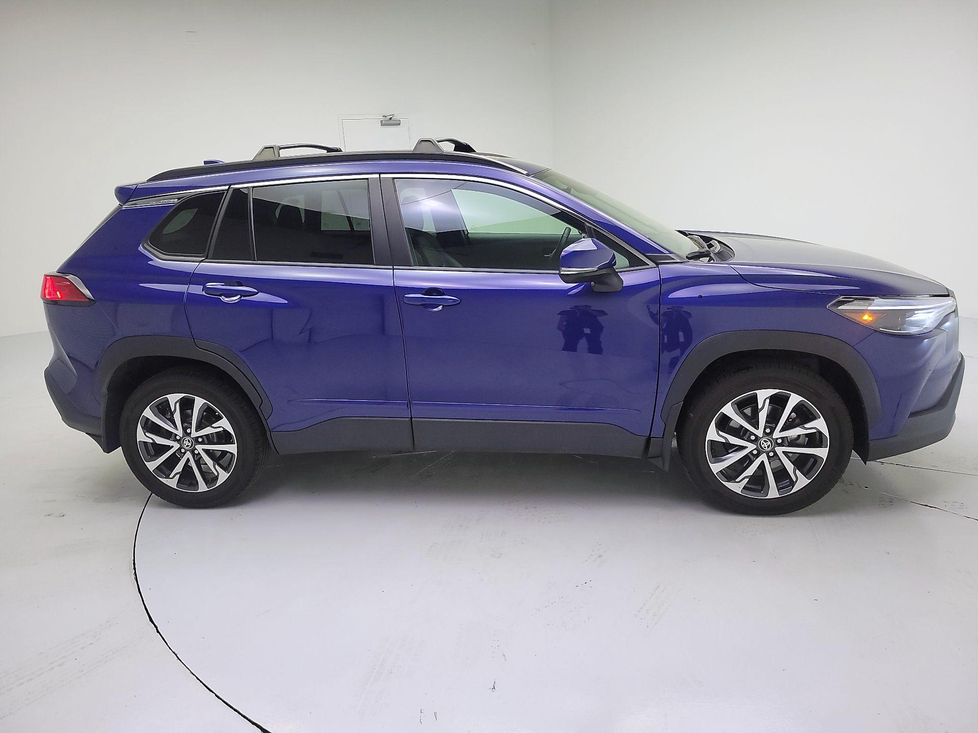 Thumbnail: 2022 Toyota Corolla Cross - 4