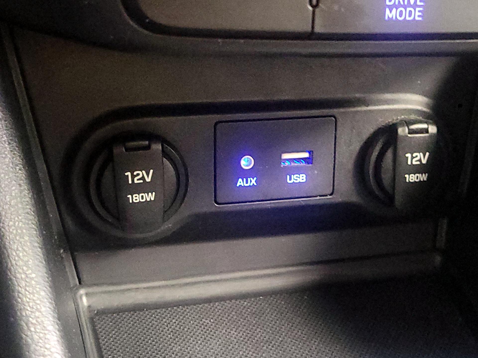 Thumbnail: 2018 Hyundai Accent - 16