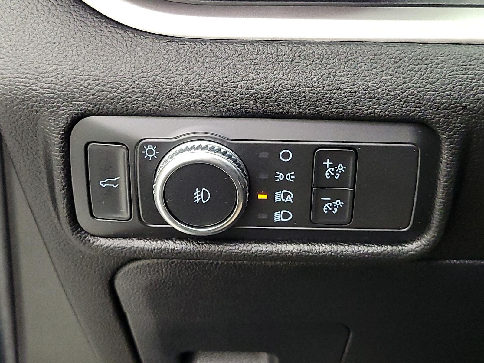 2021 Ford Explorer XLT - Photo 12