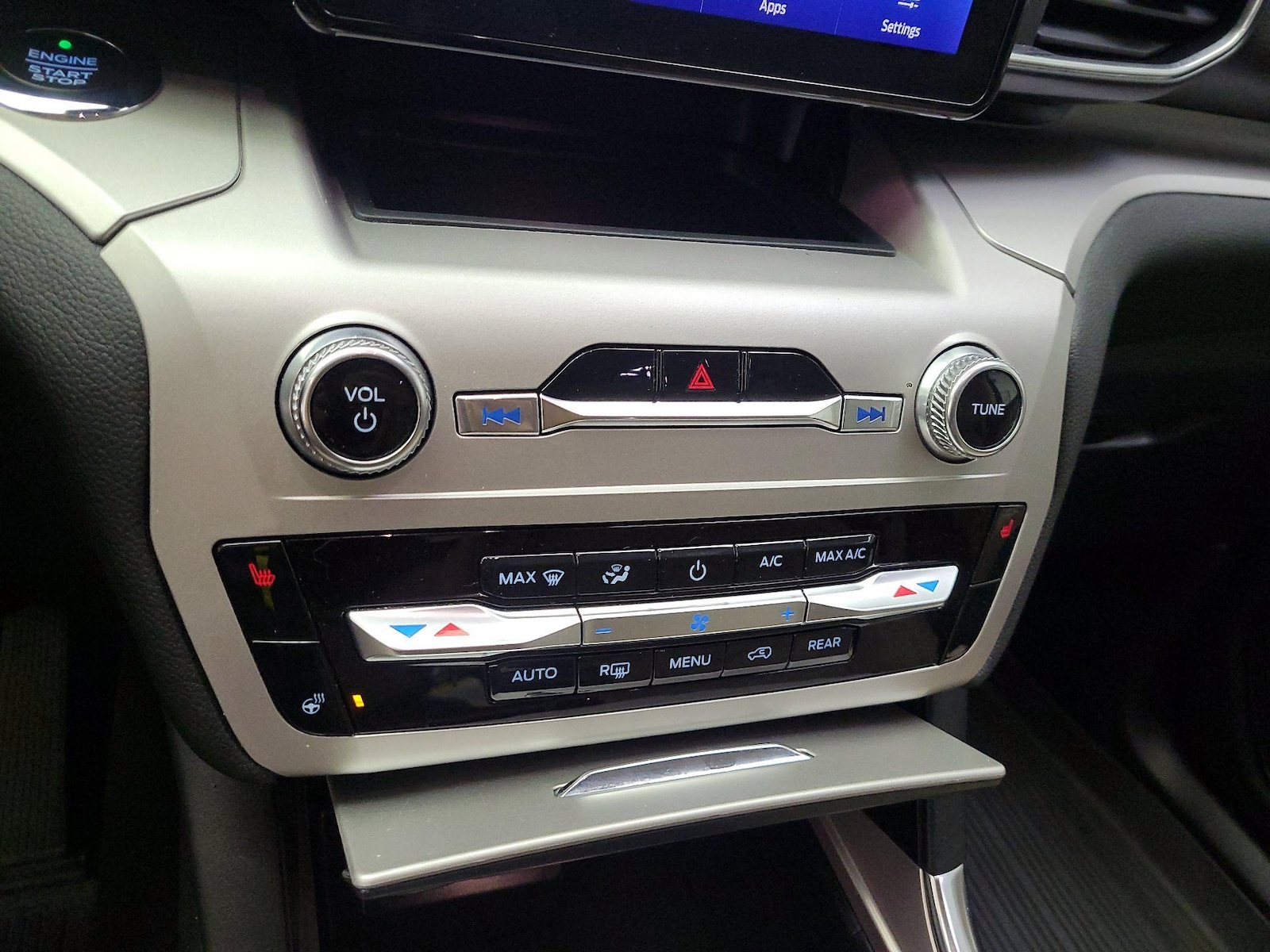 2021 Ford Explorer XLT - Photo 15
