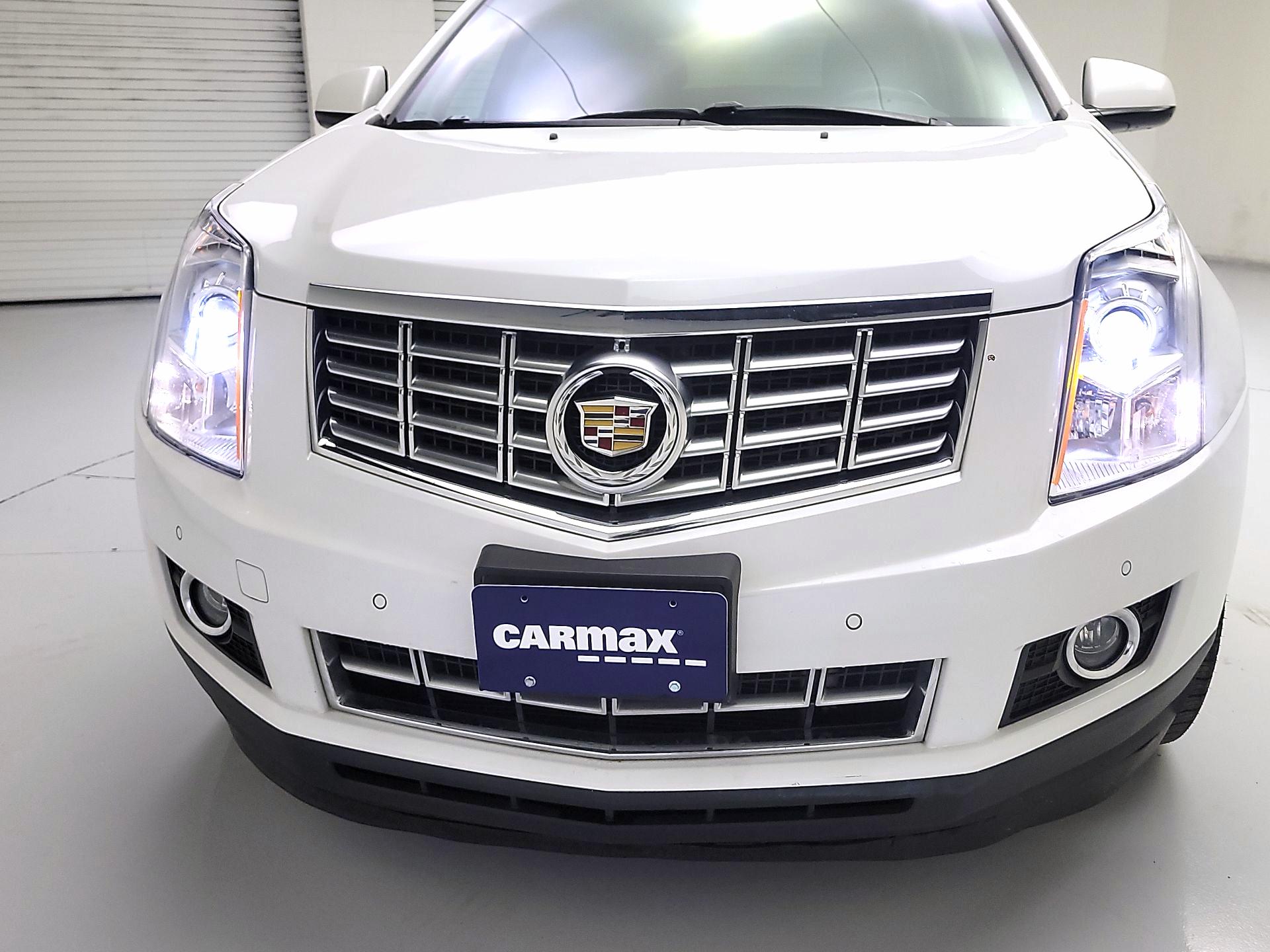 Thumbnail: 2016 Cadillac SRX - 2