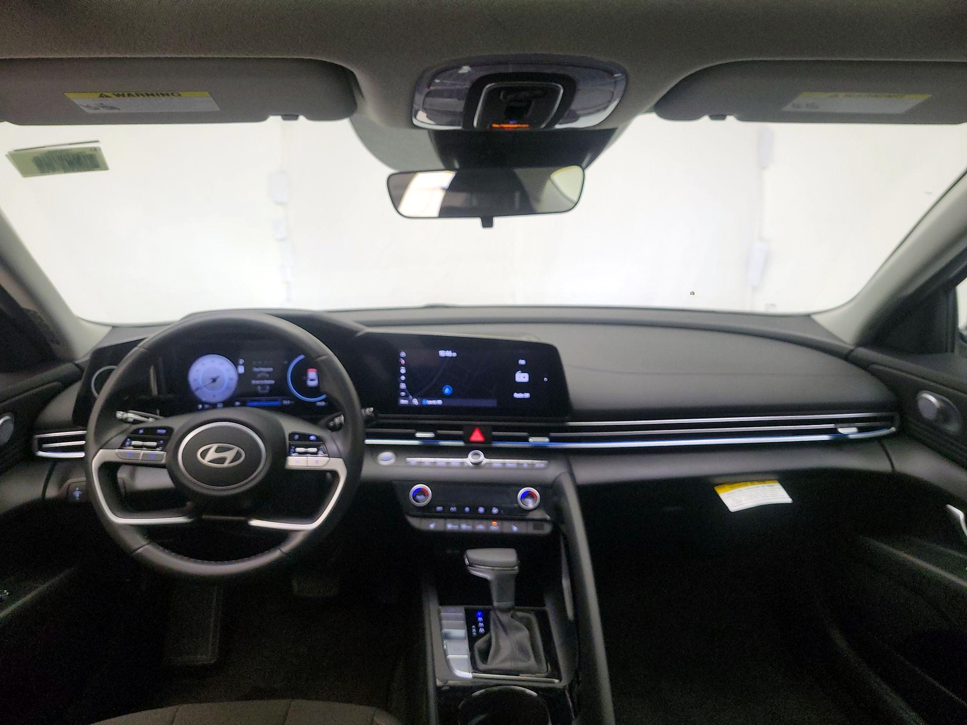 Thumbnail: 2025 Hyundai Elantra - 9