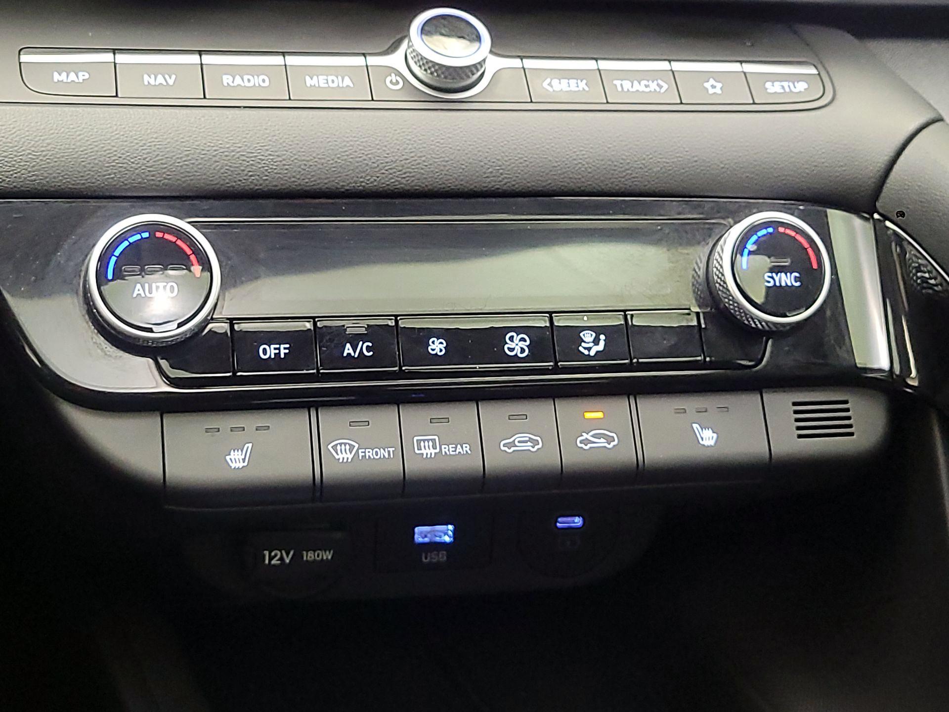 Thumbnail: 2025 Hyundai Elantra - 17