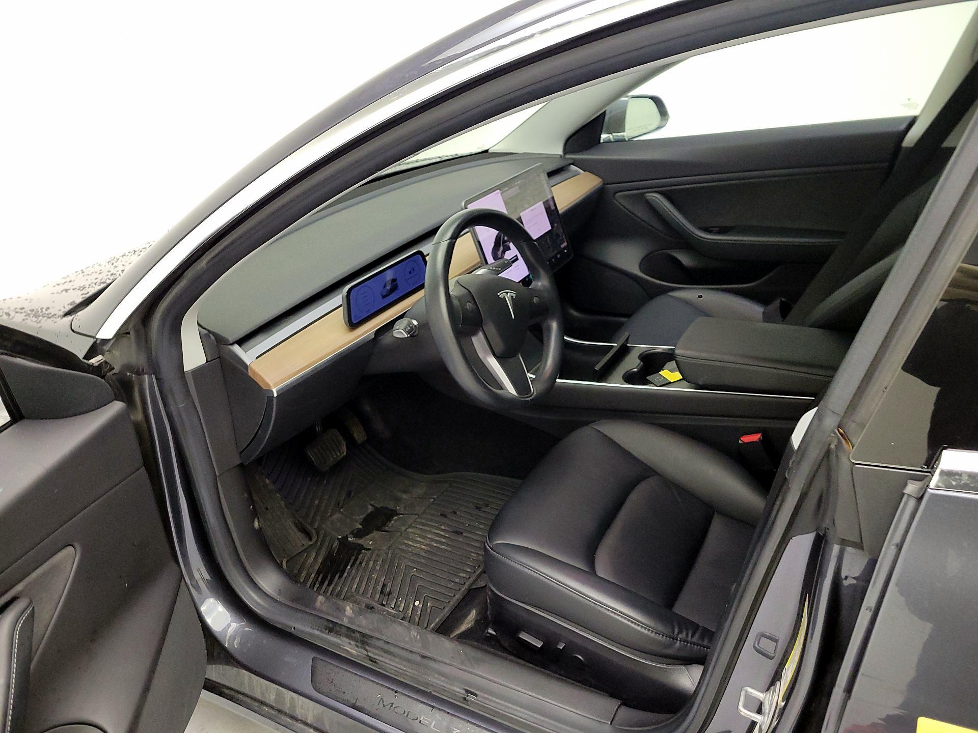 Thumbnail: 2019 Tesla Model 3 - 11