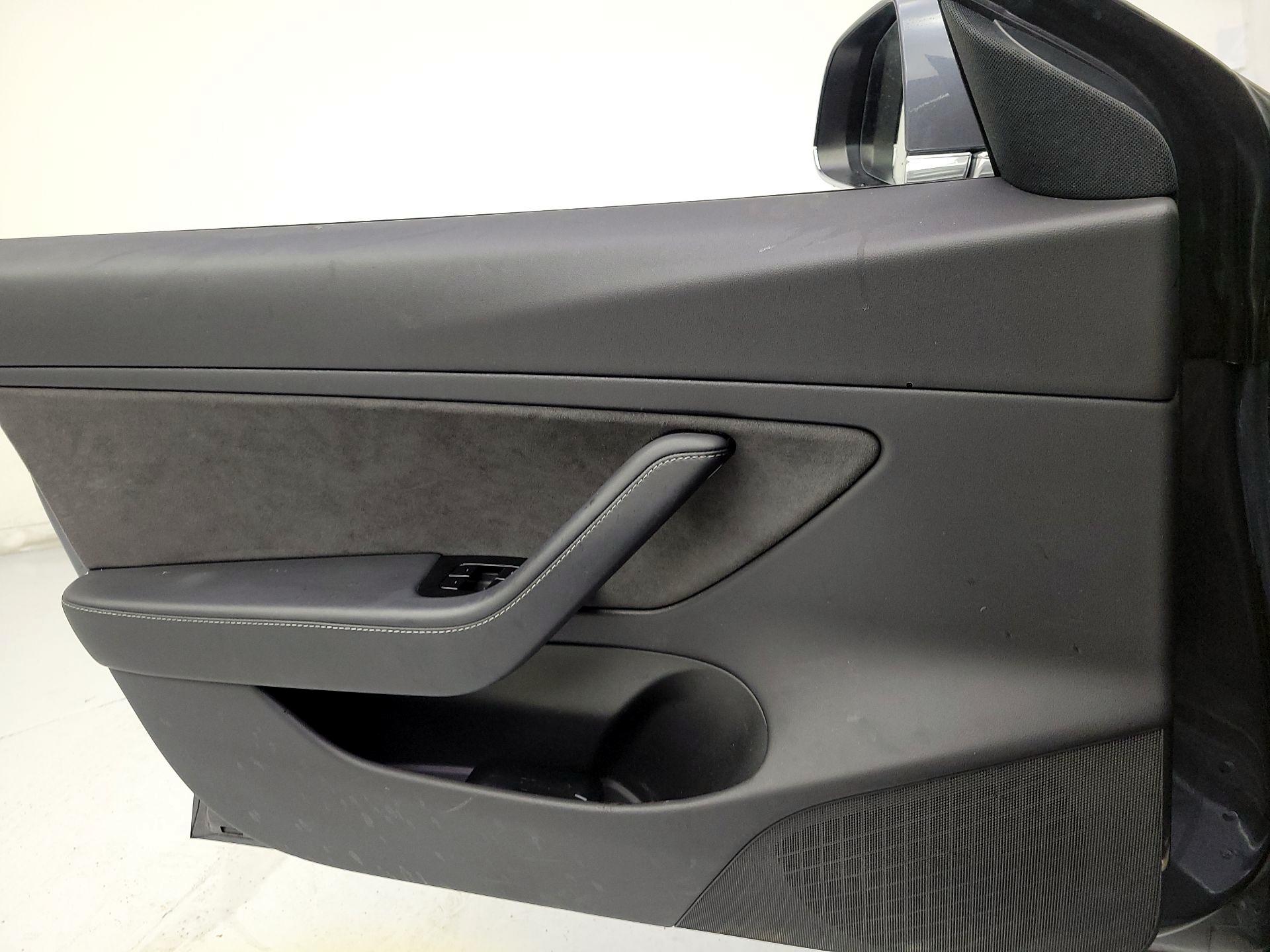 Thumbnail: 2019 Tesla Model 3 - 12