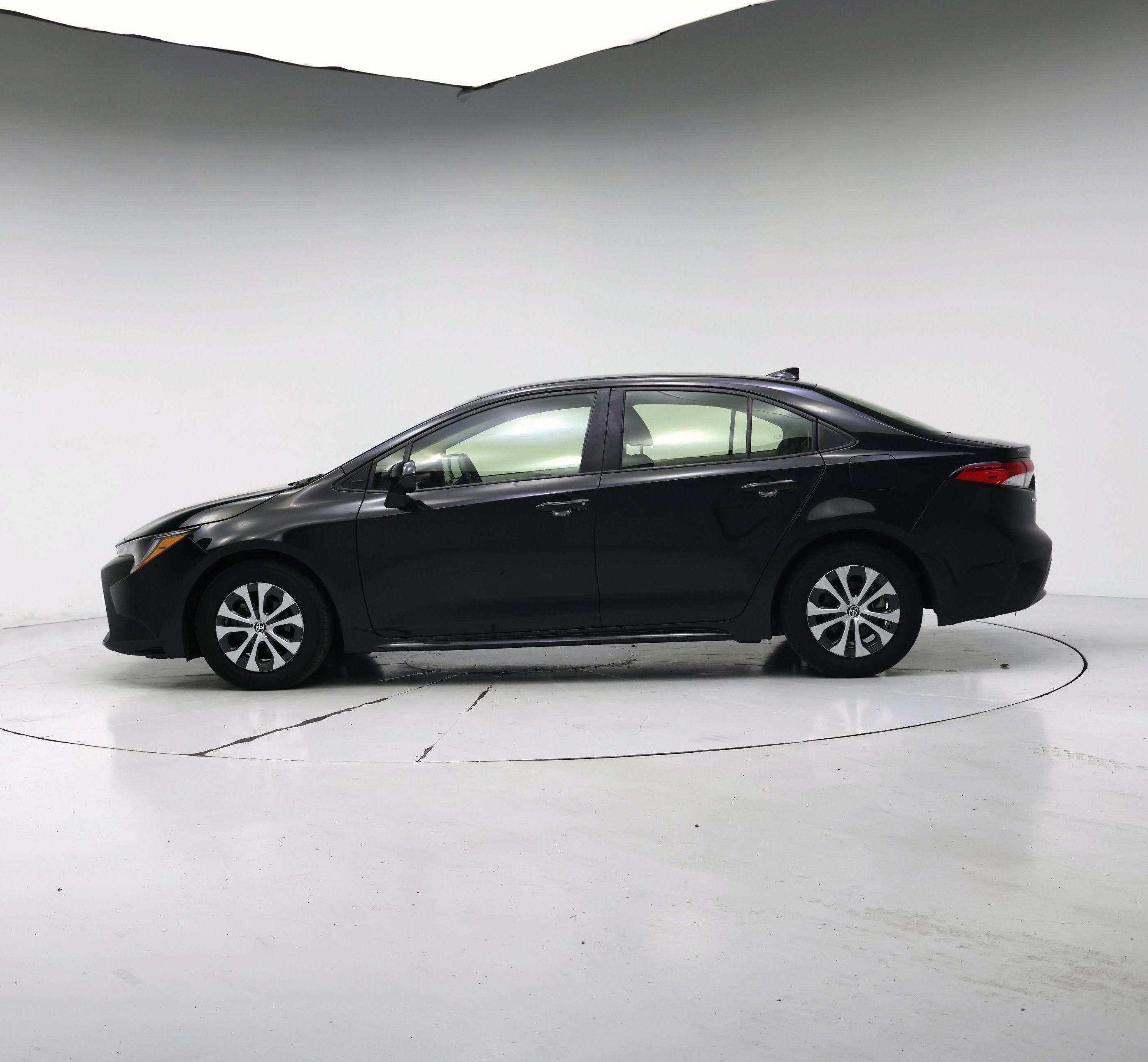 Thumbnail: 2022 Toyota Corolla - 3