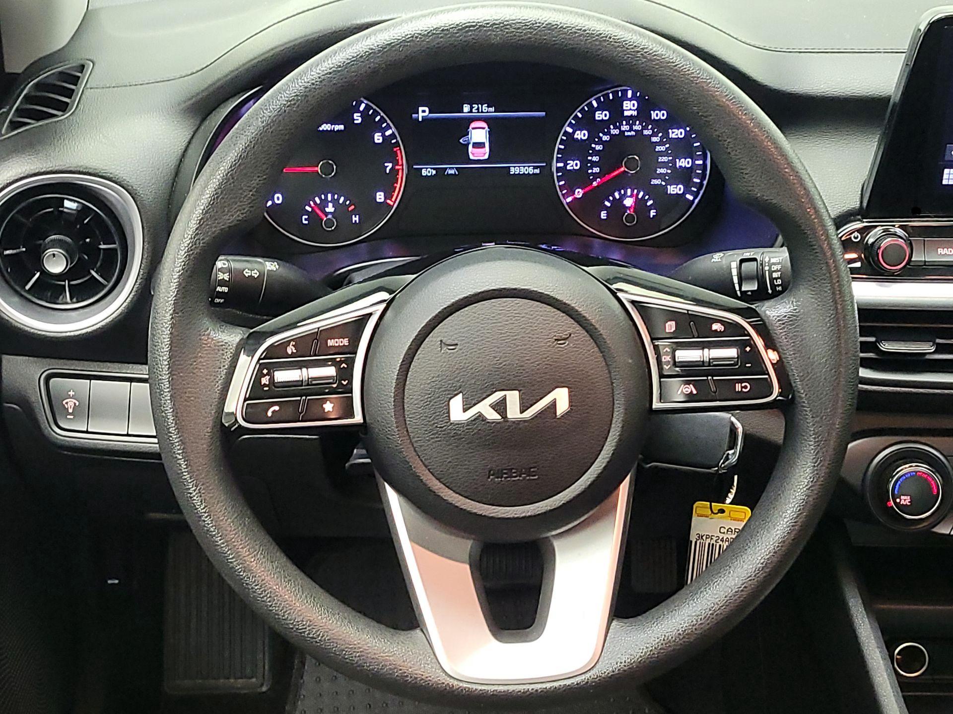 Thumbnail: 2023 Kia Forte - 10