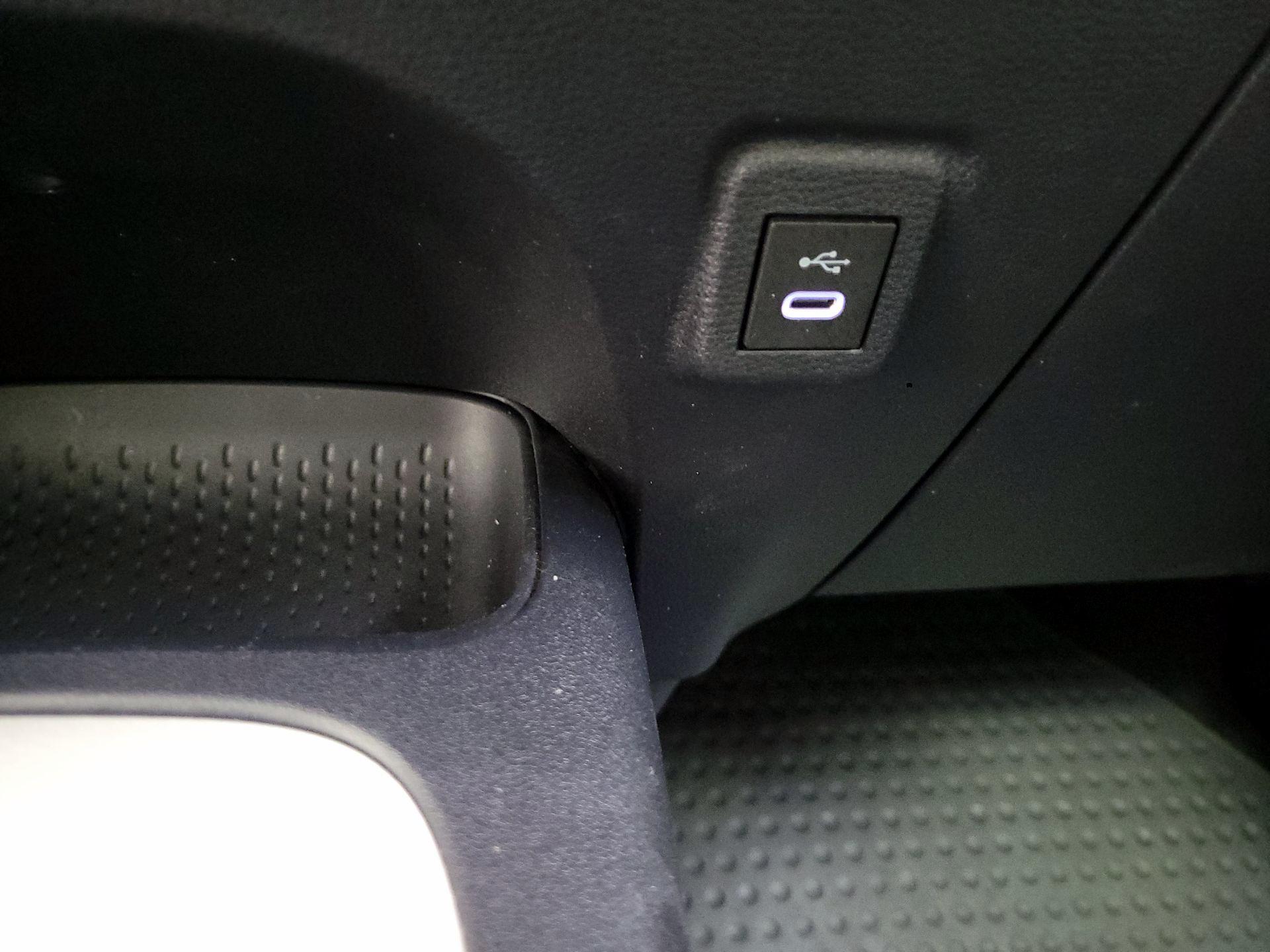 Thumbnail: 2024 Toyota Corolla - 16