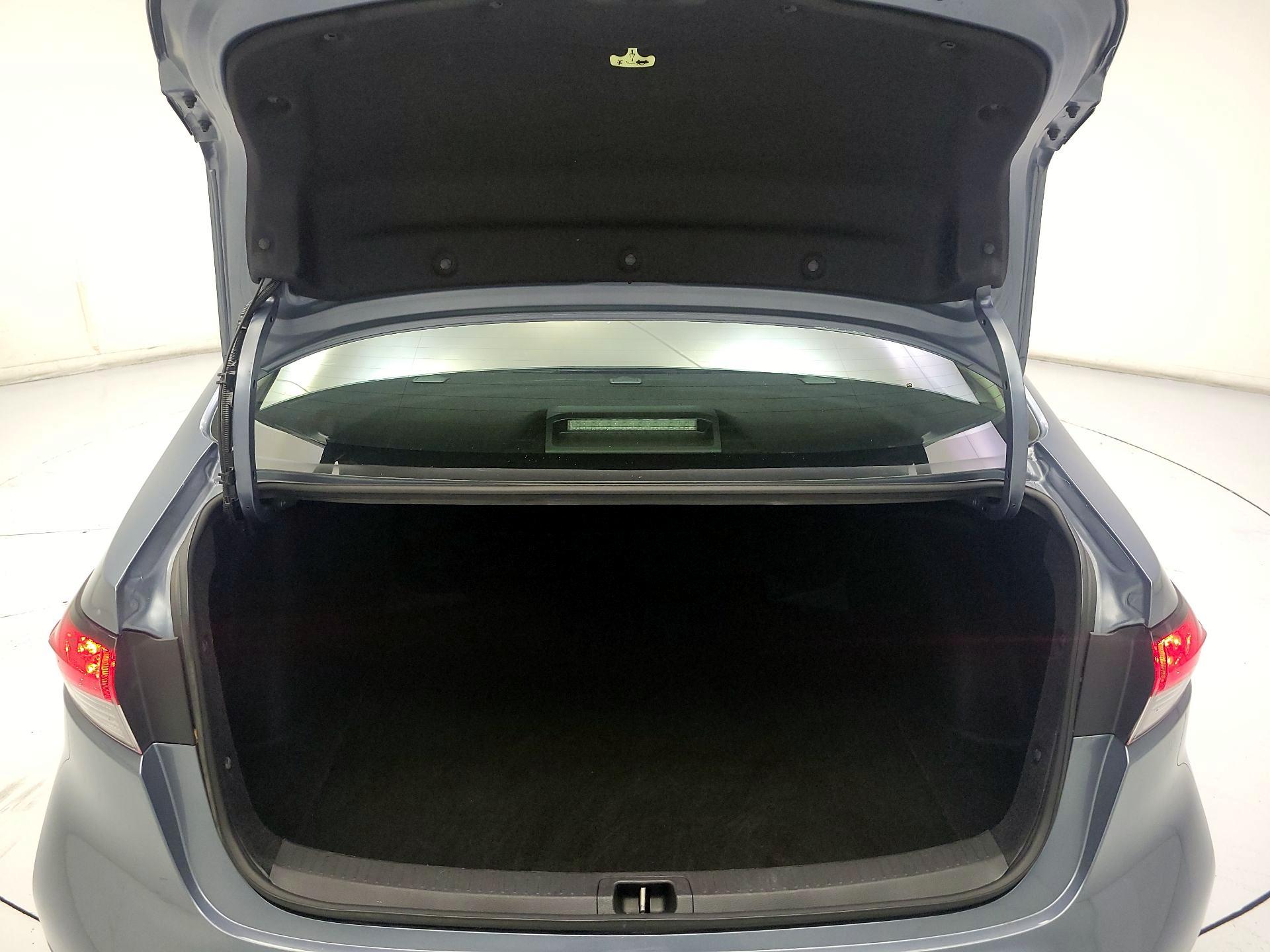 Thumbnail: 2024 Toyota Corolla - 18