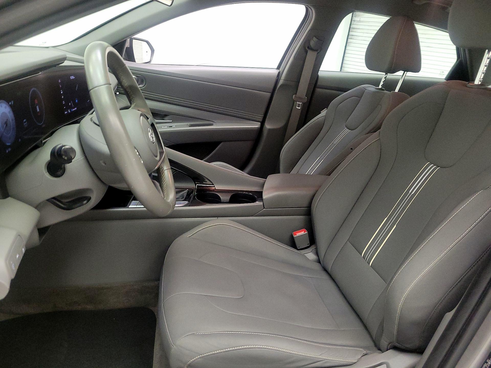 Thumbnail: 2023 Hyundai Elantra - 9