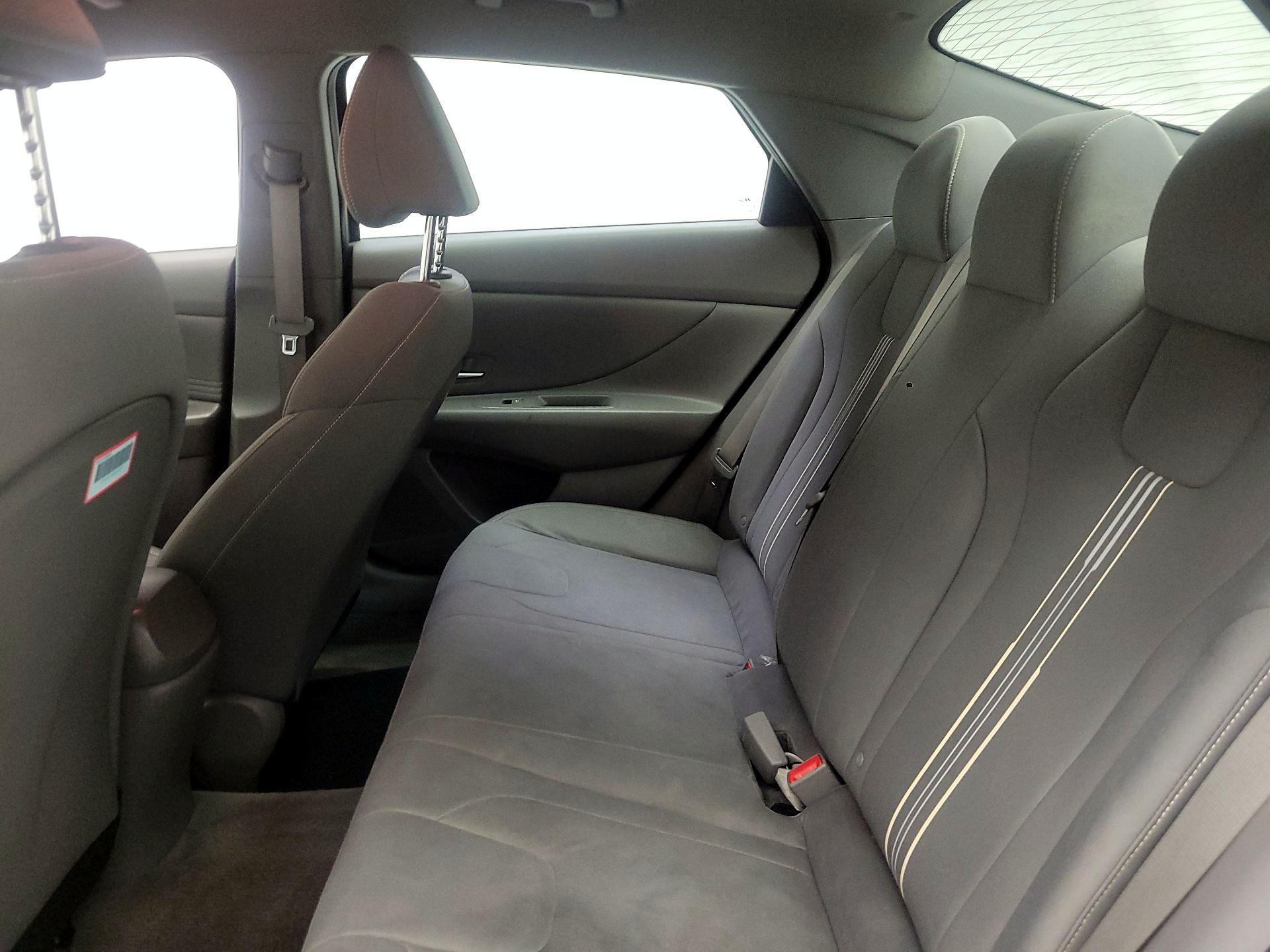 Thumbnail: 2023 Hyundai Elantra - 18