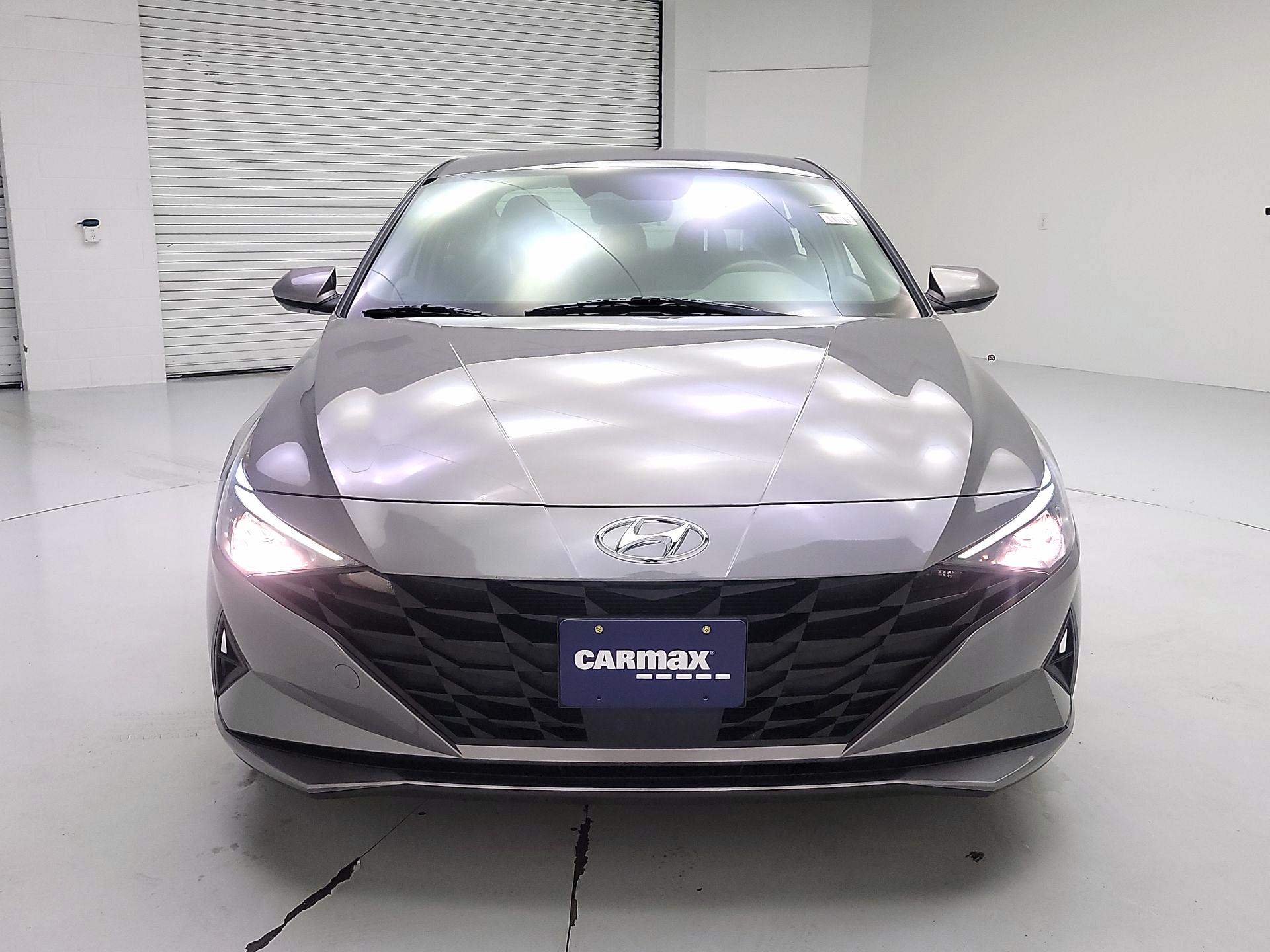 Thumbnail: 2023 Hyundai Elantra - 2