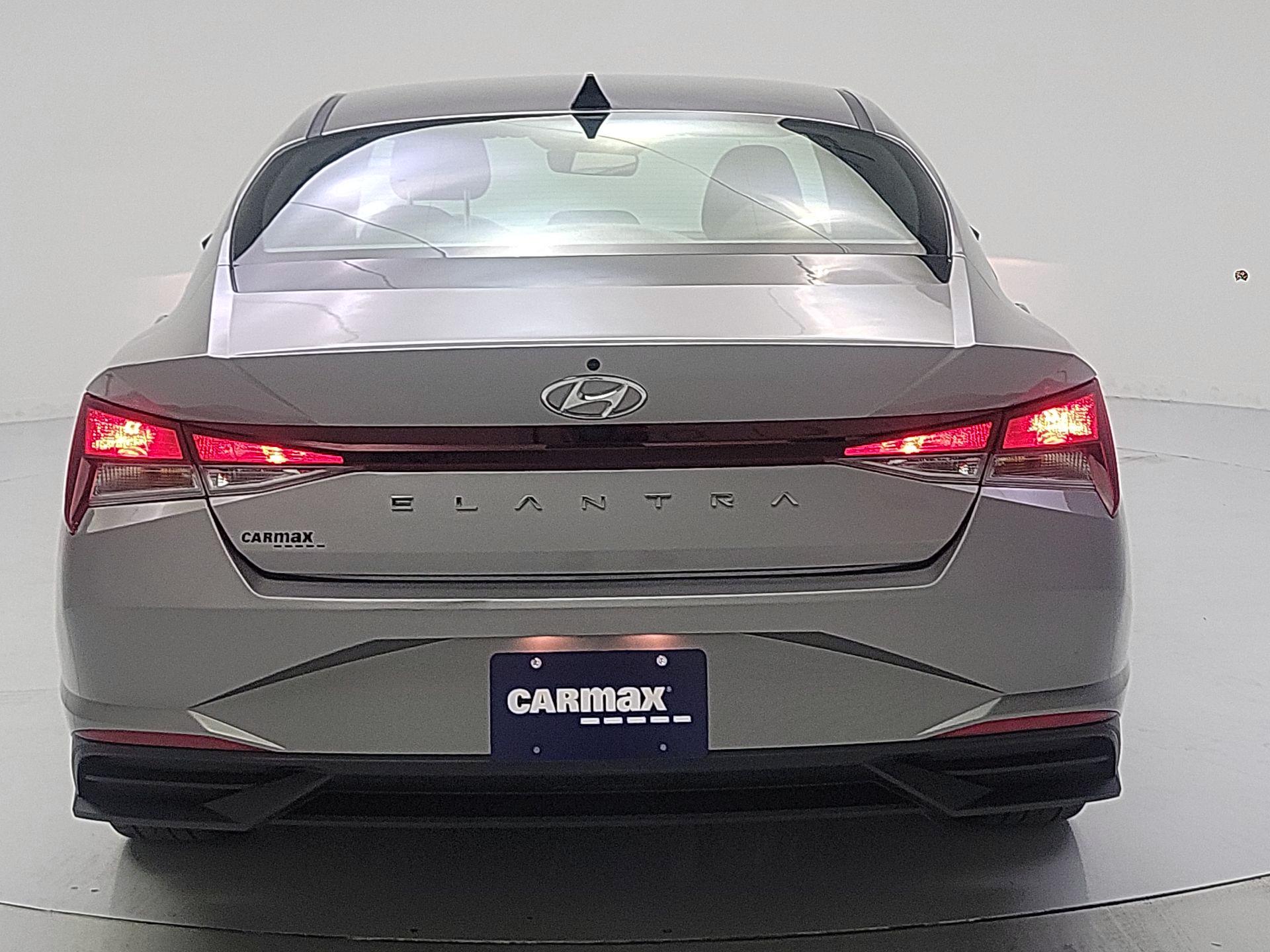 Thumbnail: 2023 Hyundai Elantra - 6