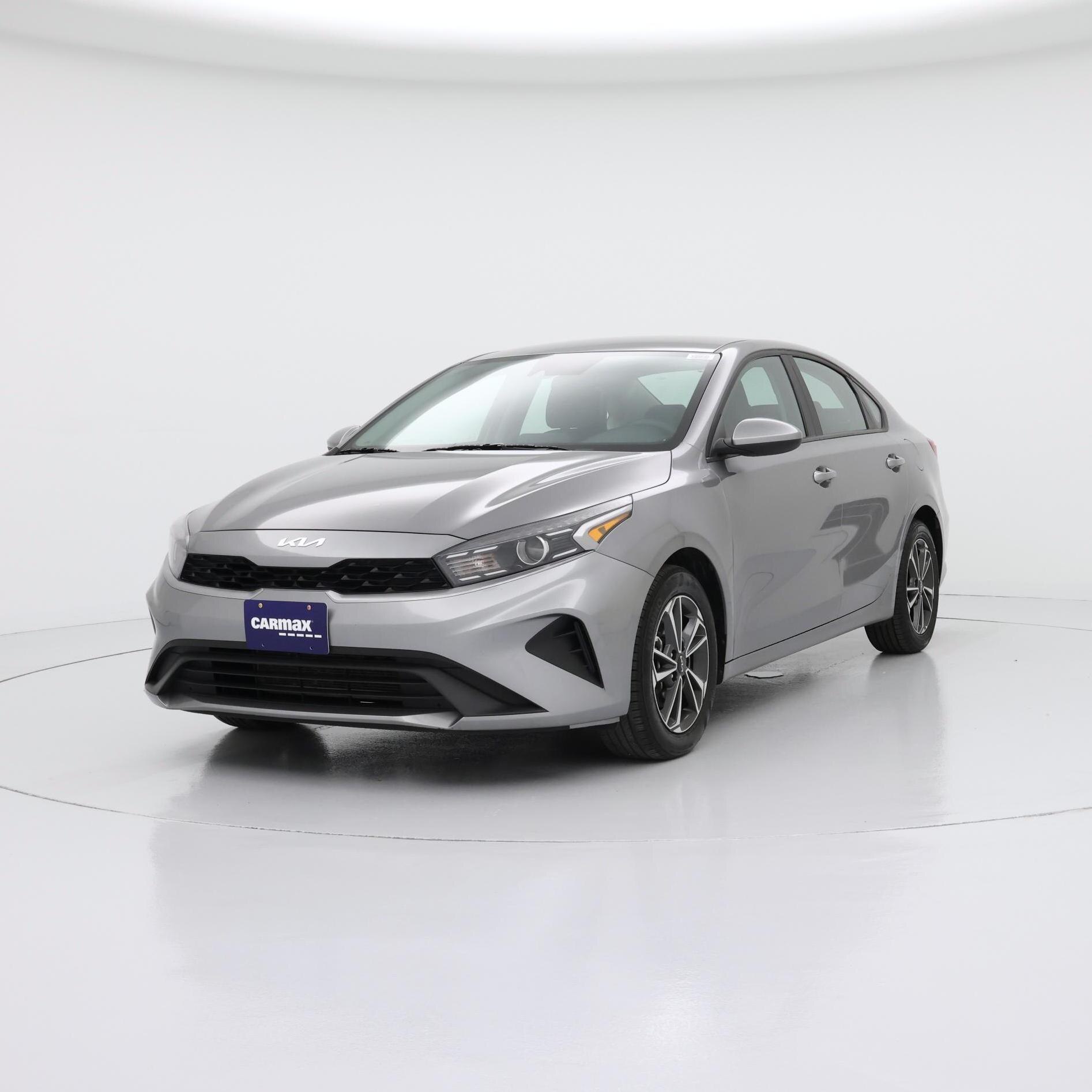 Thumbnail: 2024 Kia Forte - 4