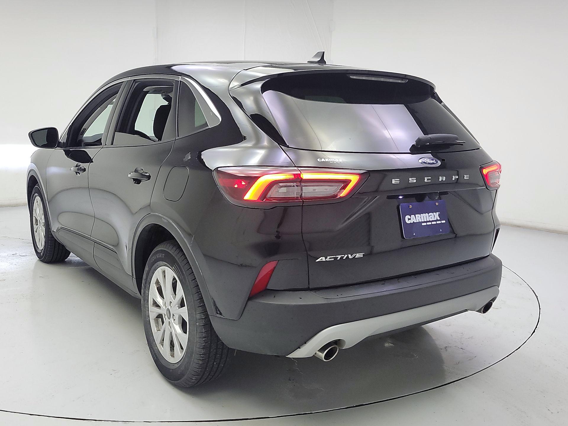 Thumbnail: 2023 Ford Escape - 7