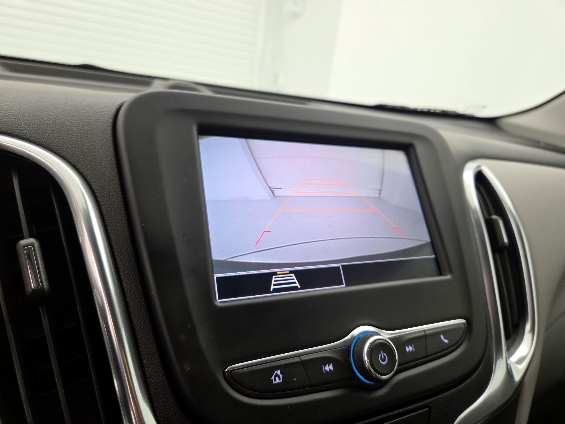 Thumbnail: 2022 Chevrolet Equinox - 14