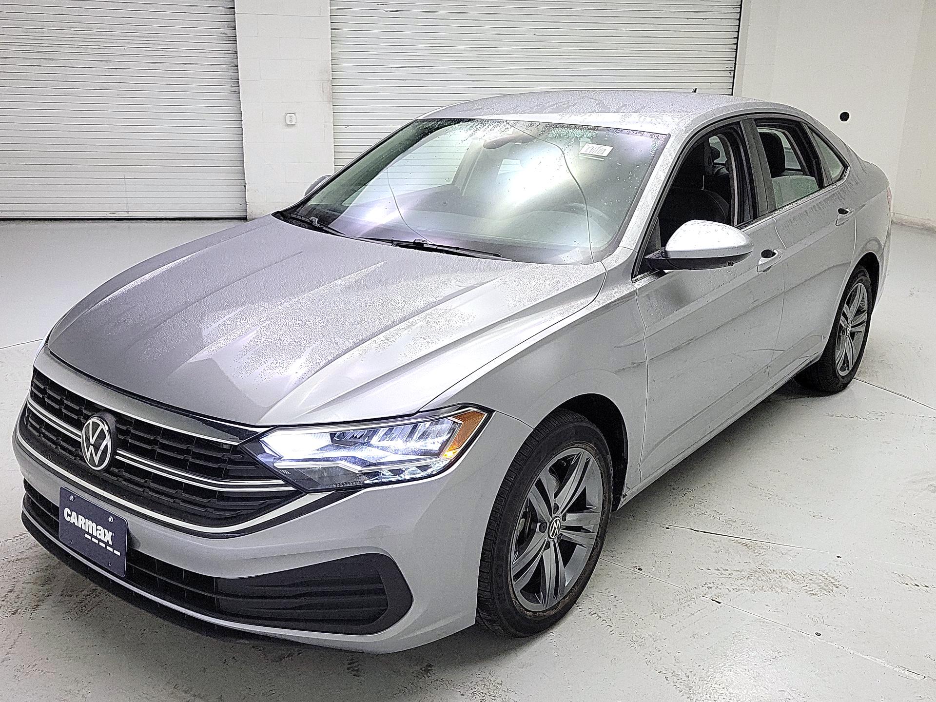 Thumbnail: 2024 Volkswagen Jetta - 3