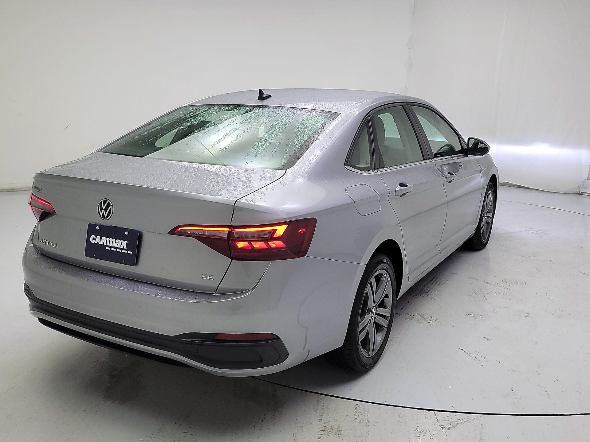 Thumbnail: 2024 Volkswagen Jetta - 5