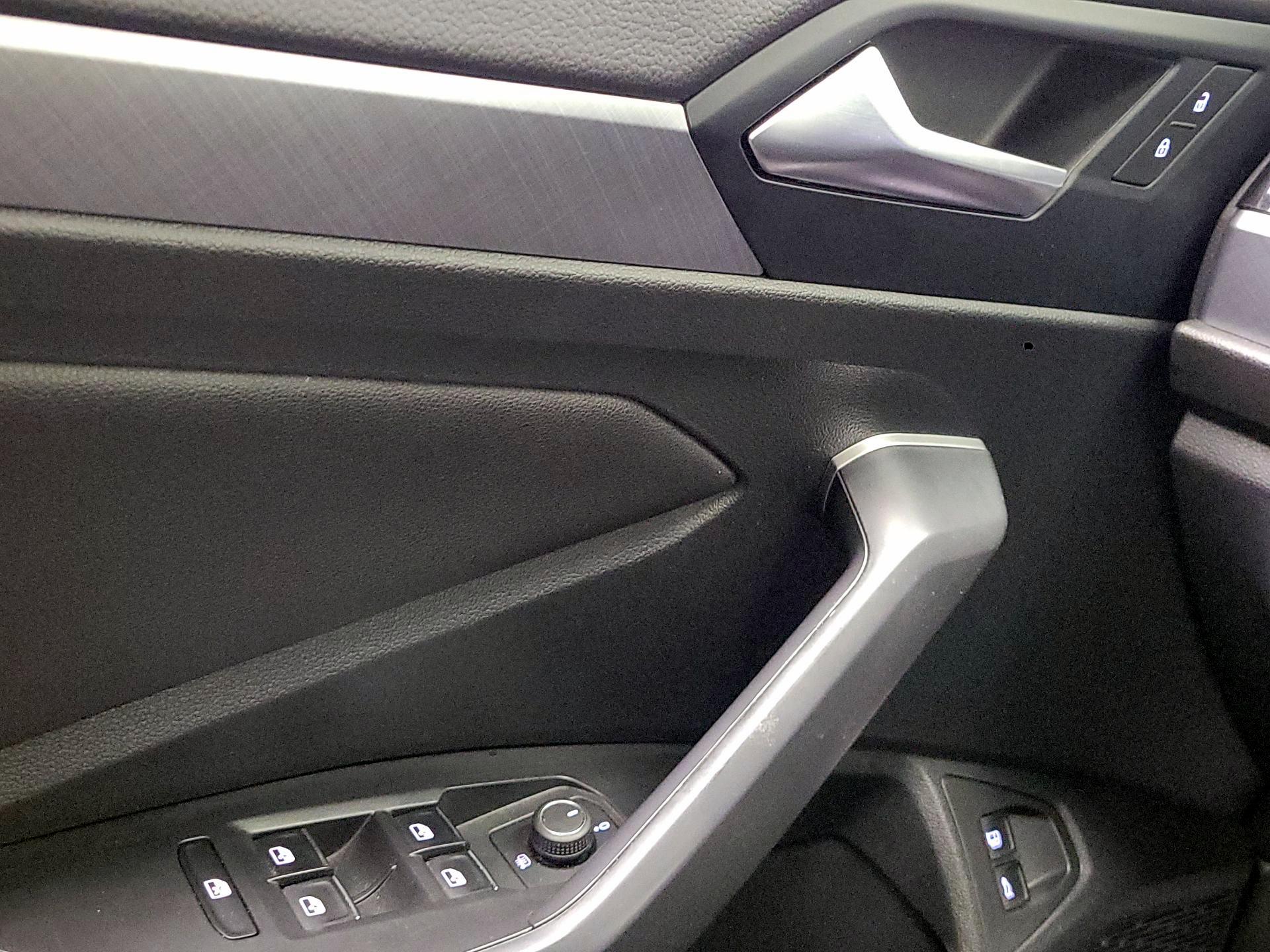 Thumbnail: 2024 Volkswagen Jetta - 10