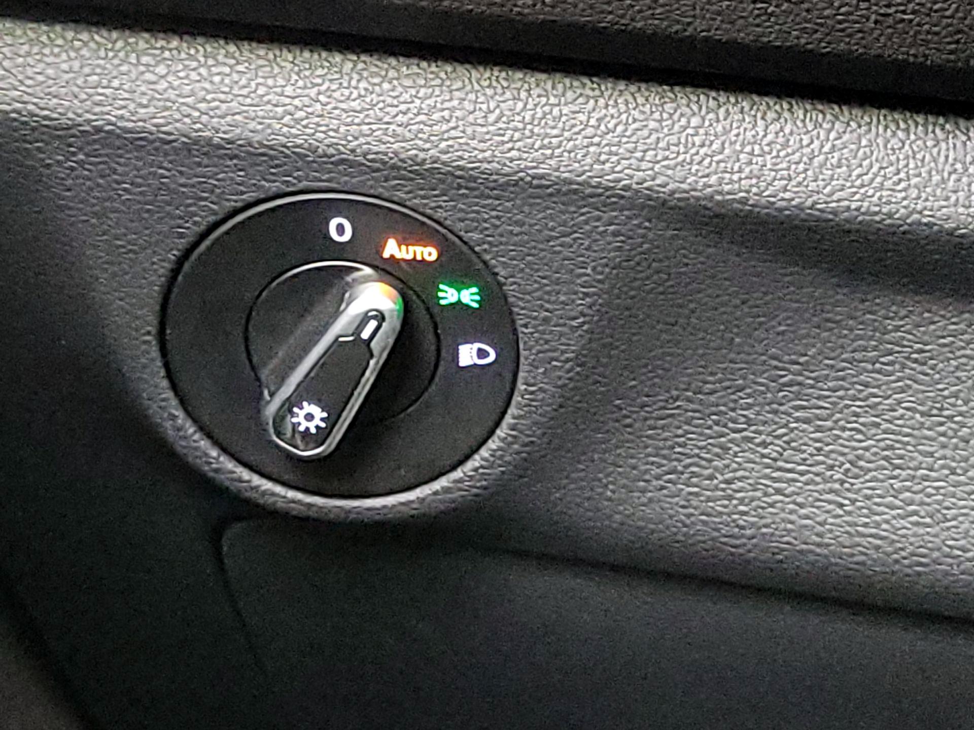 Thumbnail: 2024 Volkswagen Jetta - 11