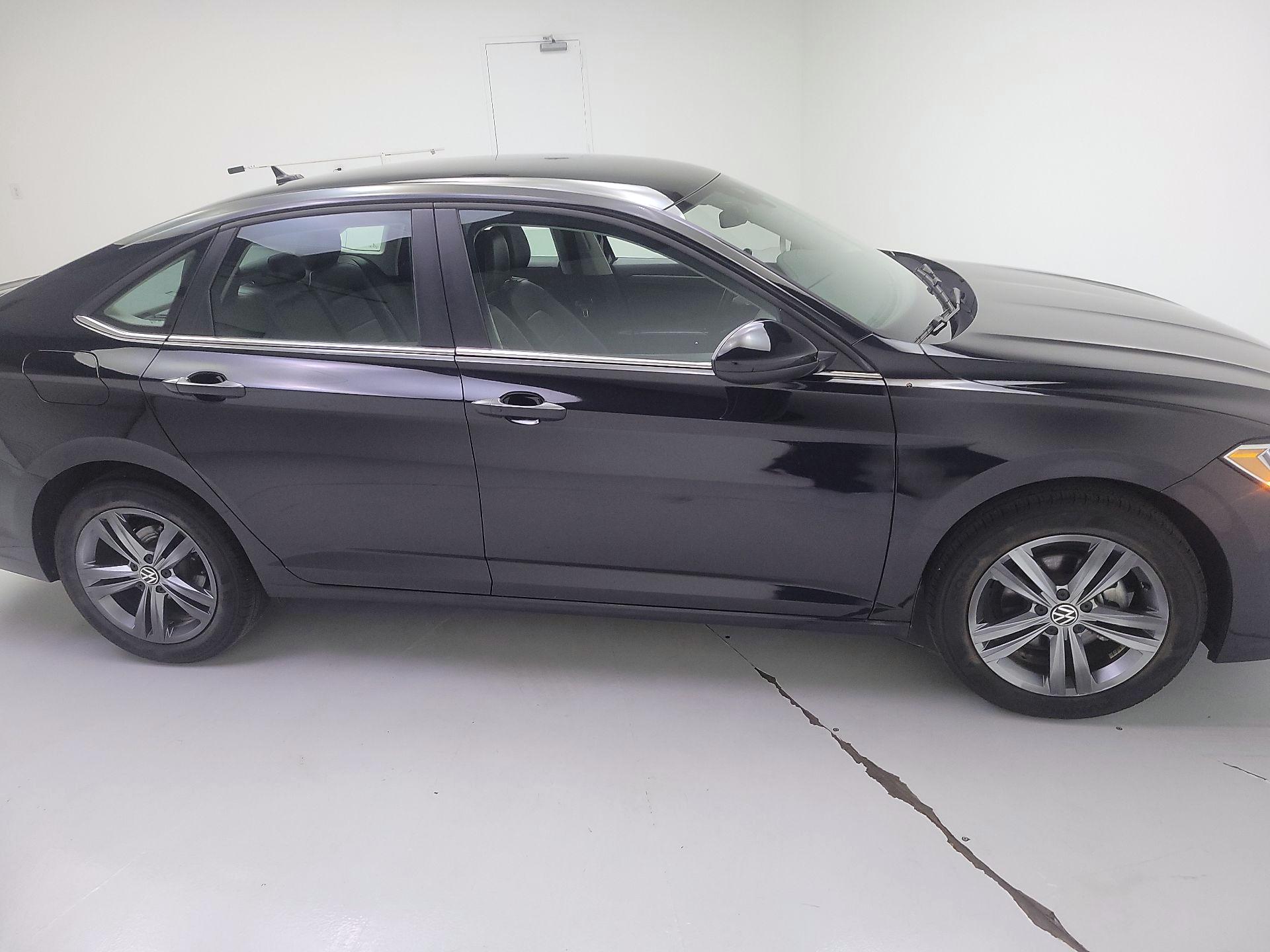 Thumbnail: 2024 Volkswagen Jetta - 4