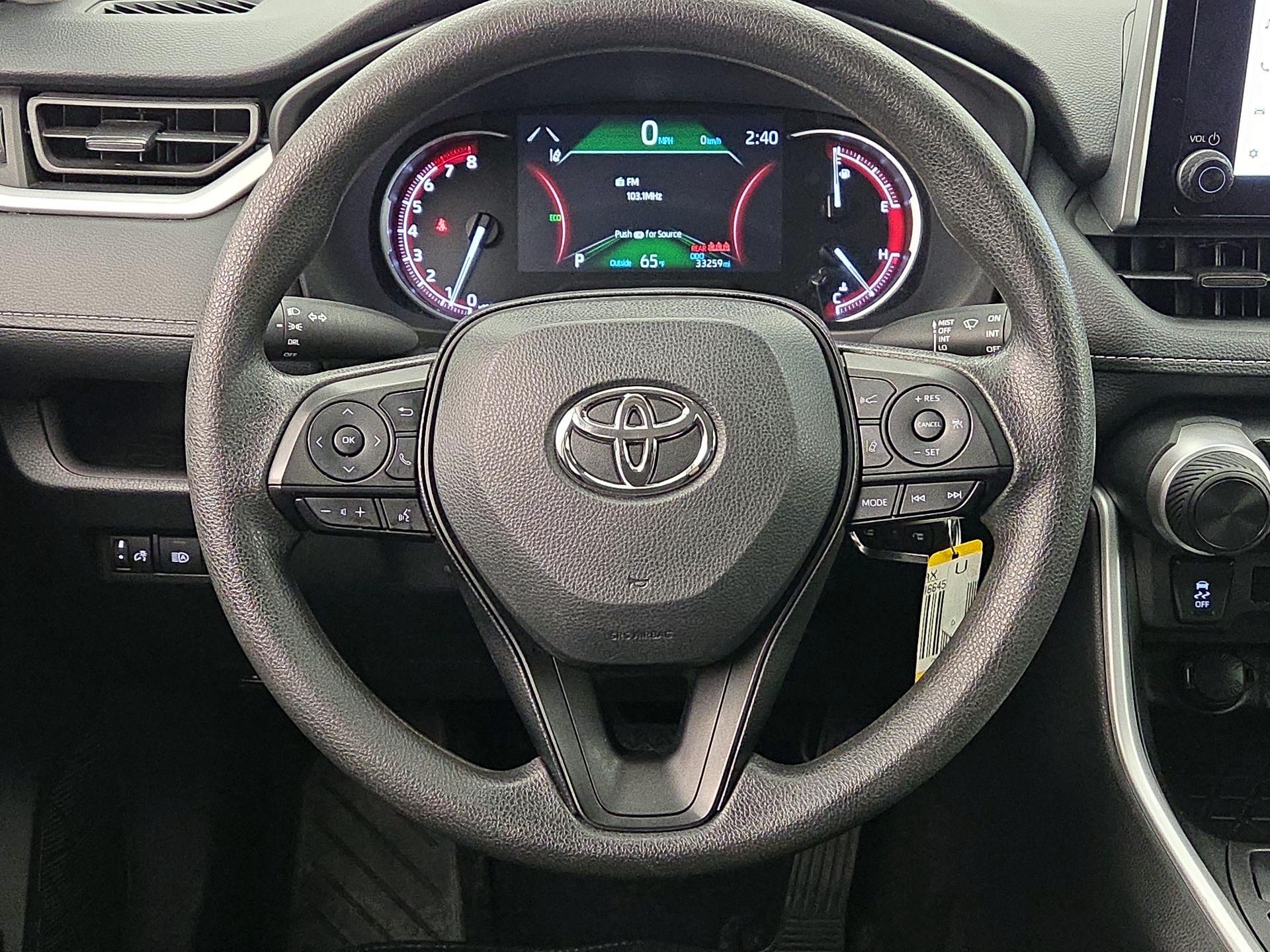 Thumbnail: 2024 Toyota RAV4 - 10