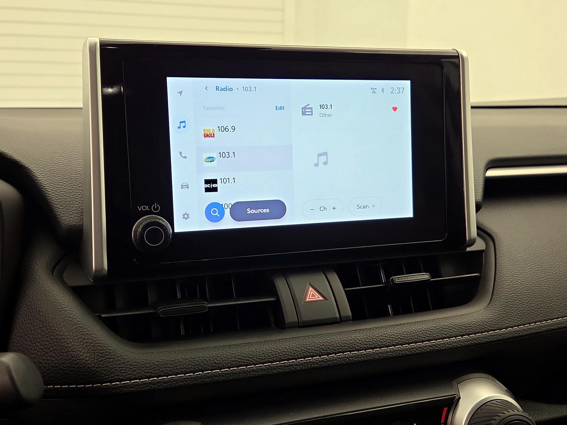 Thumbnail: 2024 Toyota RAV4 - 15