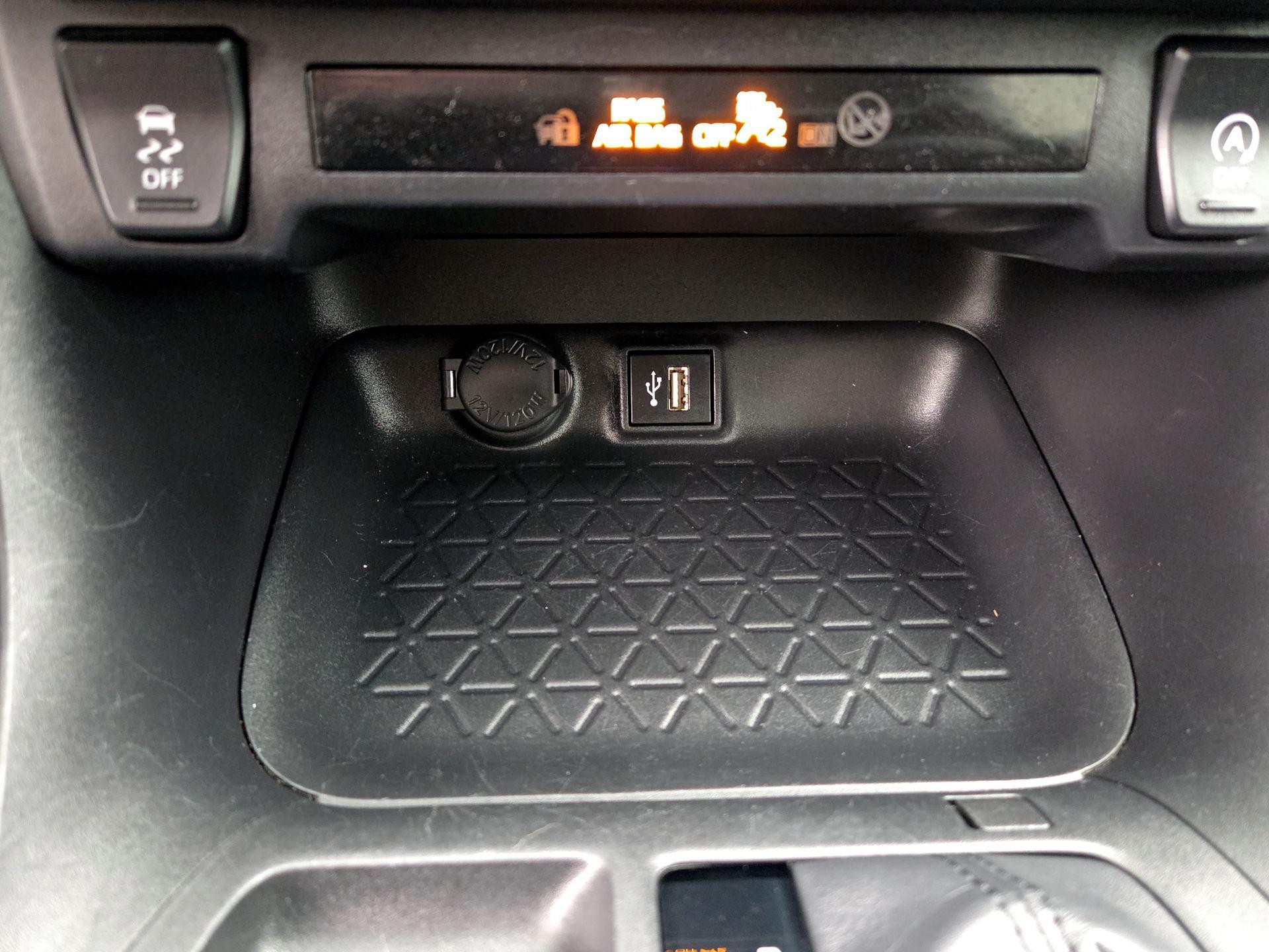 Thumbnail: 2024 Toyota RAV4 - 18