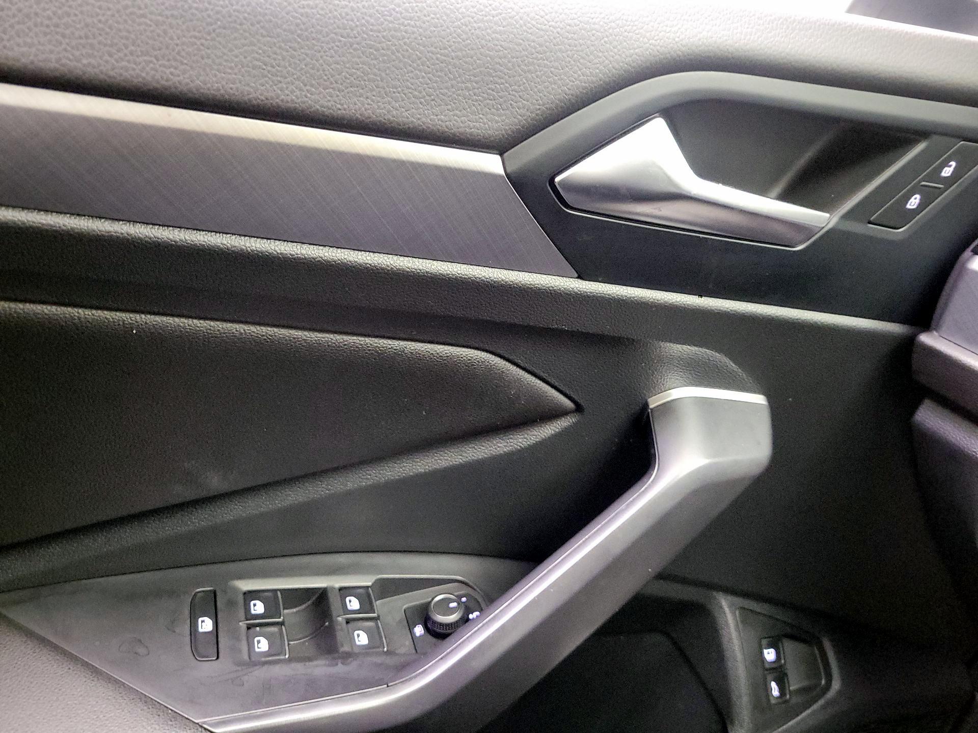 Thumbnail: 2024 Volkswagen Jetta - 10