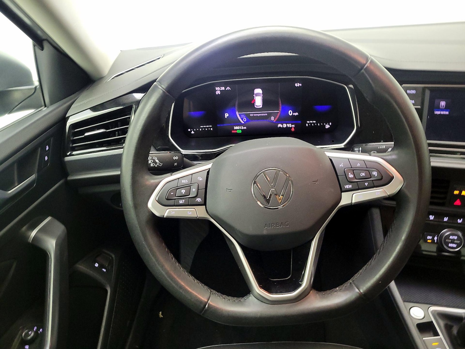 2024 Volkswagen Jetta SE - Photo 11