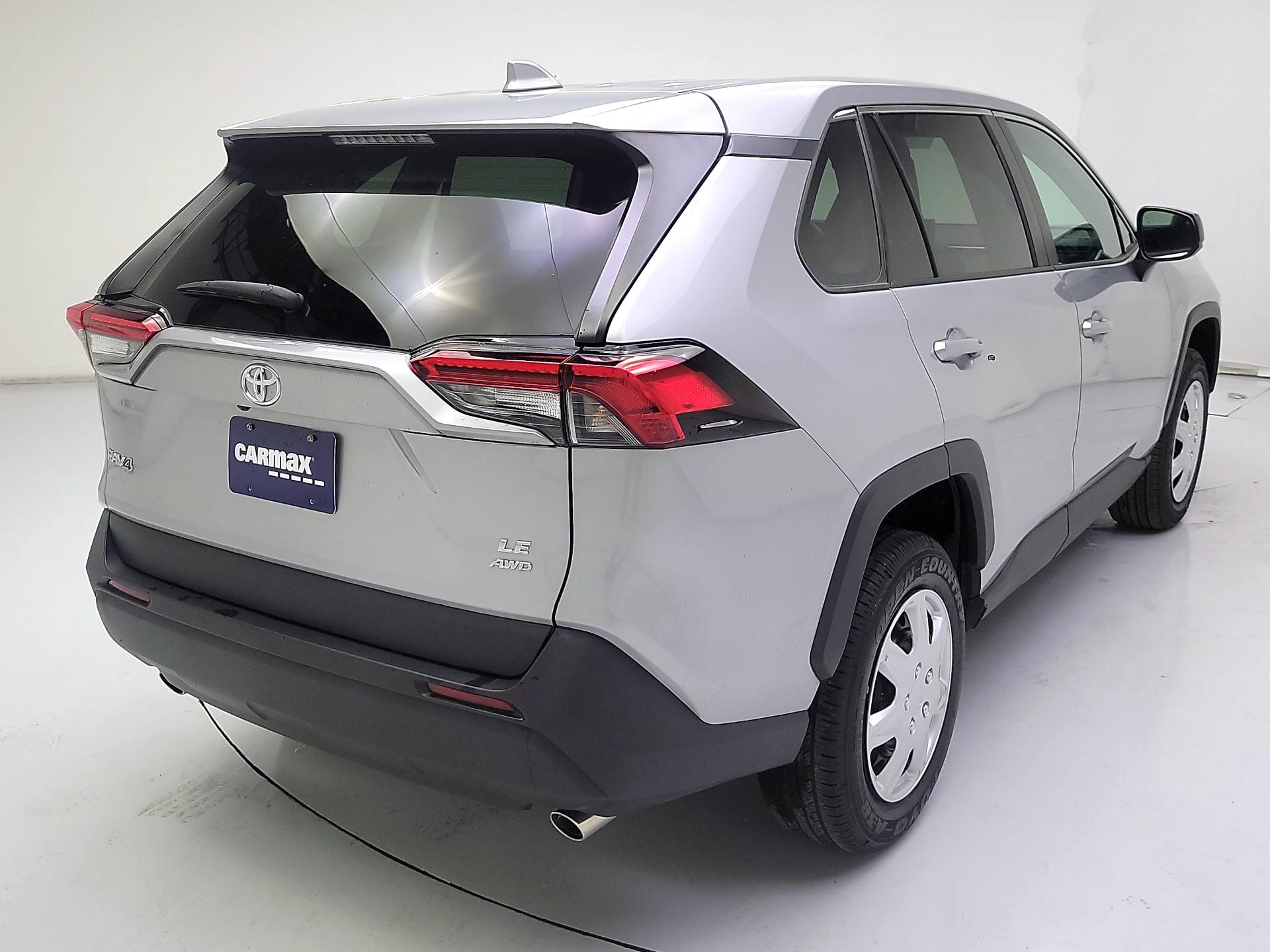 Thumbnail: 2022 Toyota RAV4 - 5