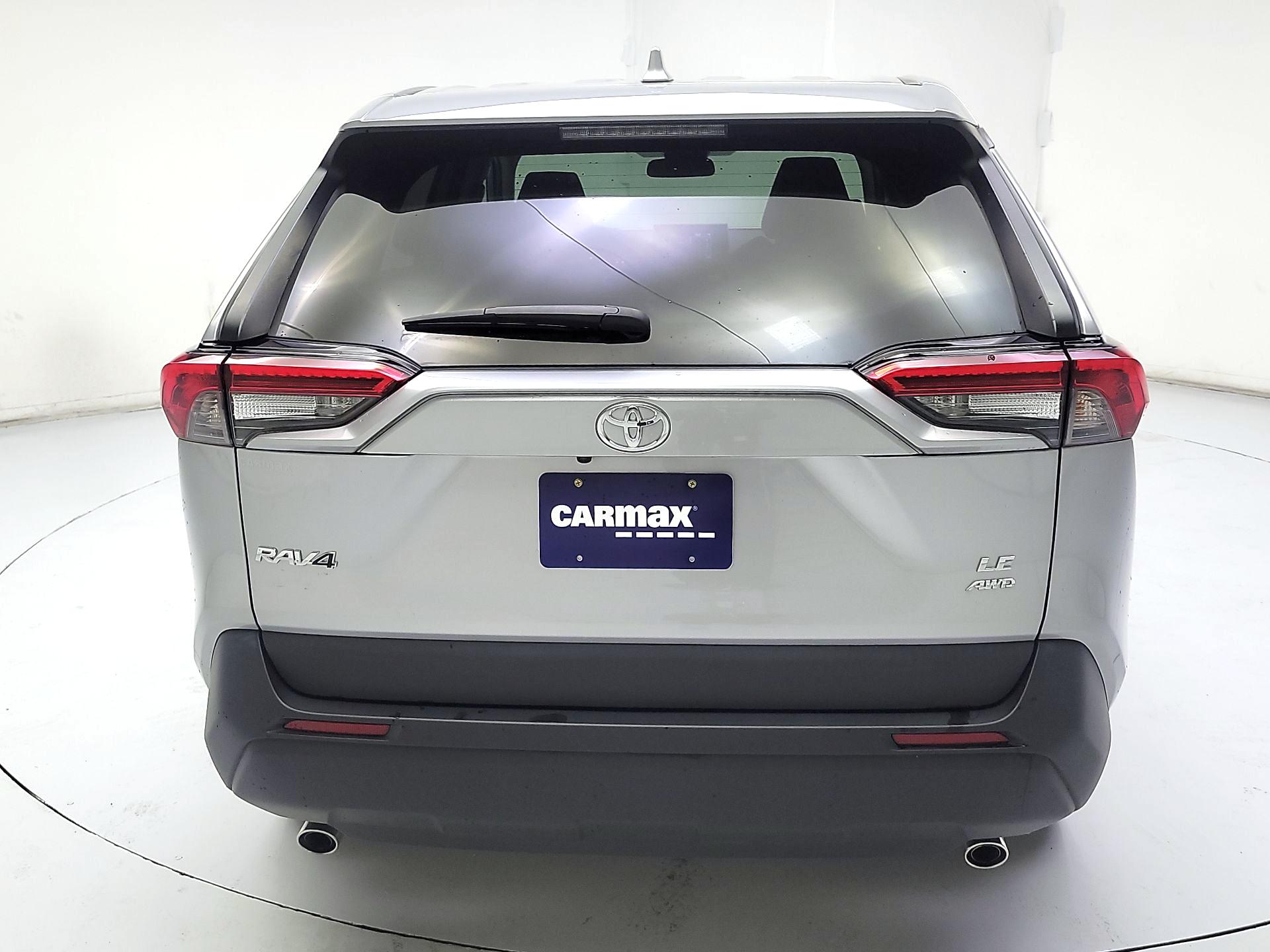 Thumbnail: 2022 Toyota RAV4 - 6