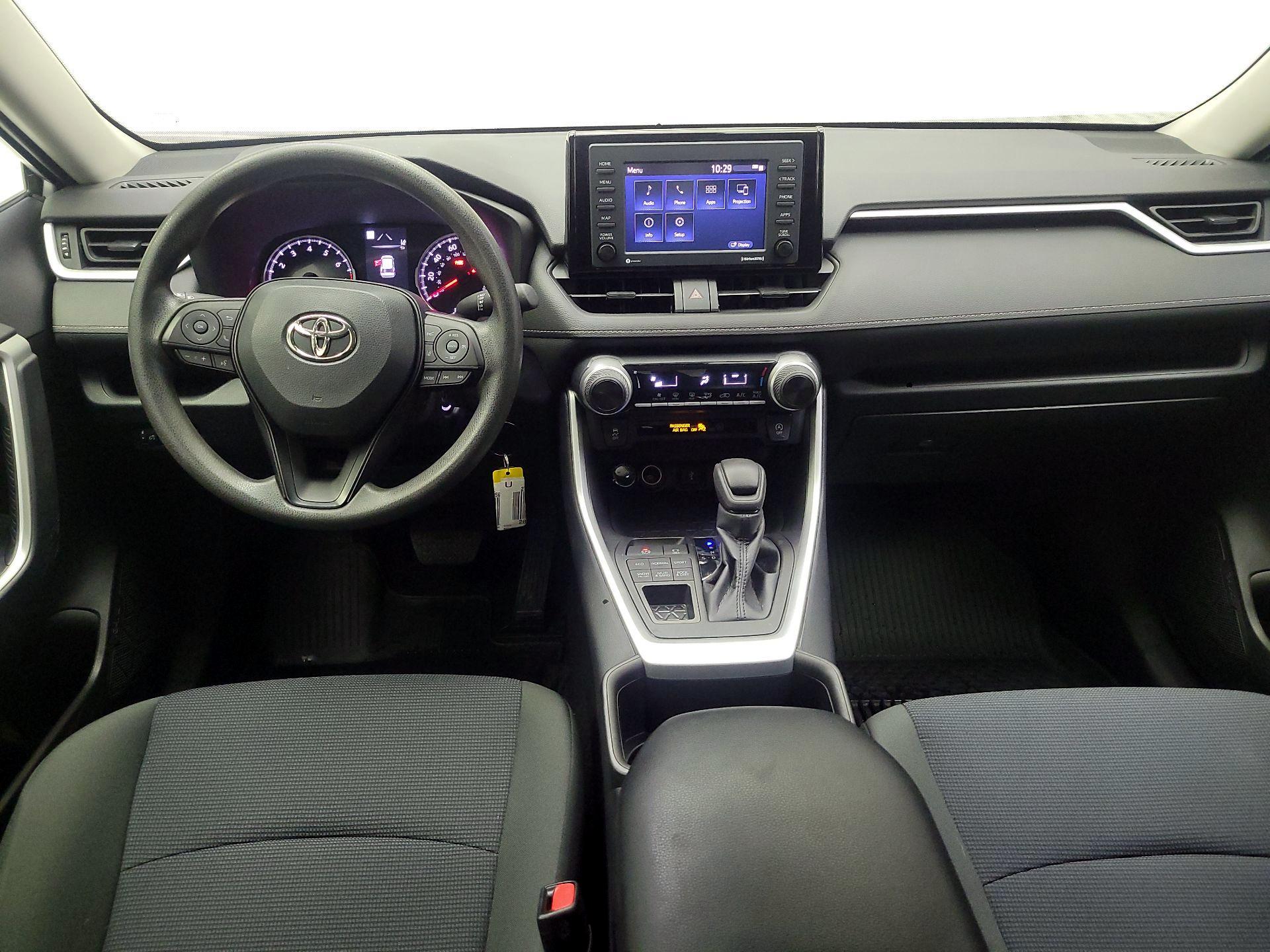 Thumbnail: 2022 Toyota RAV4 - 8