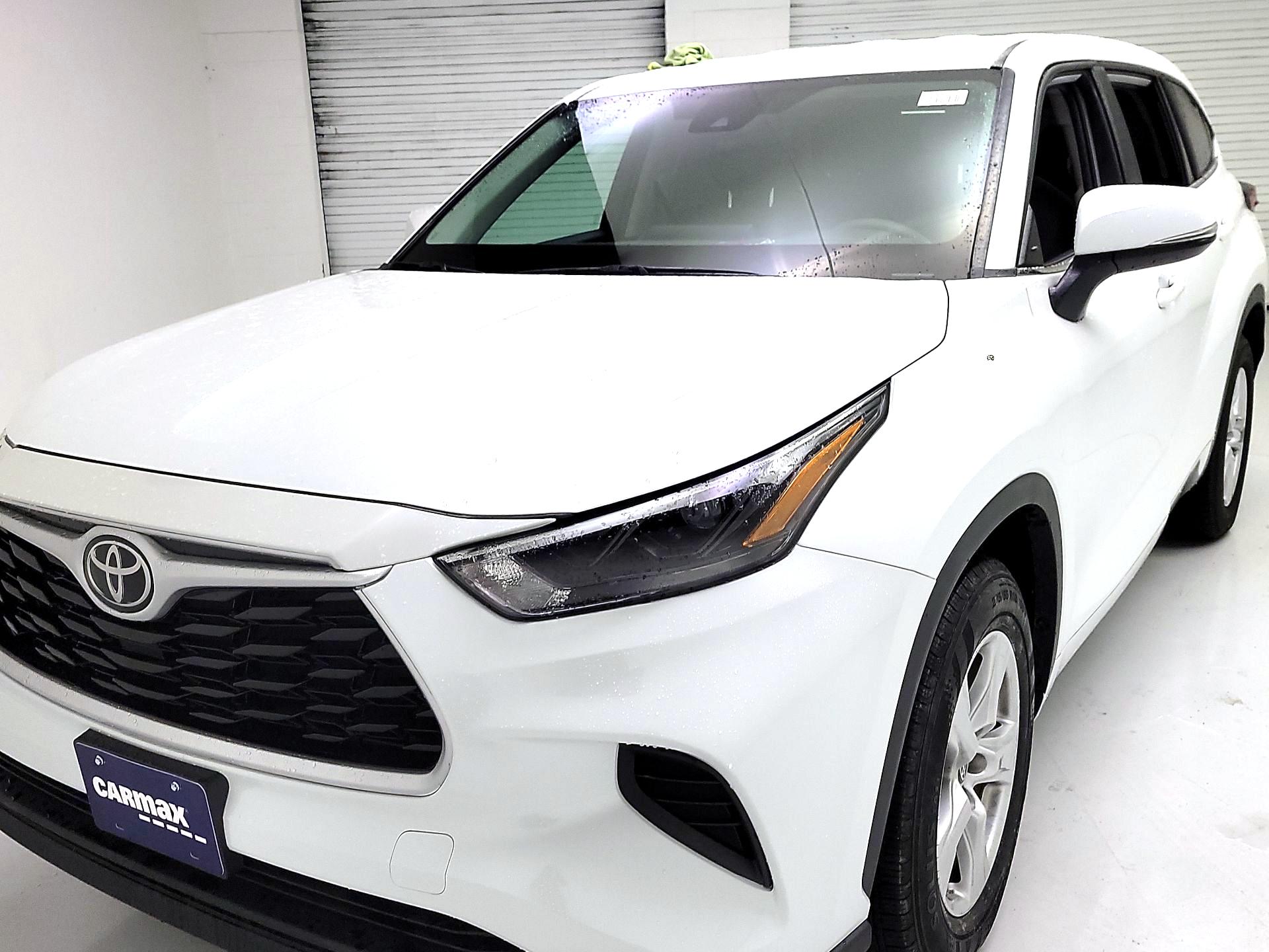 Thumbnail: 2023 Toyota Highlander - 3