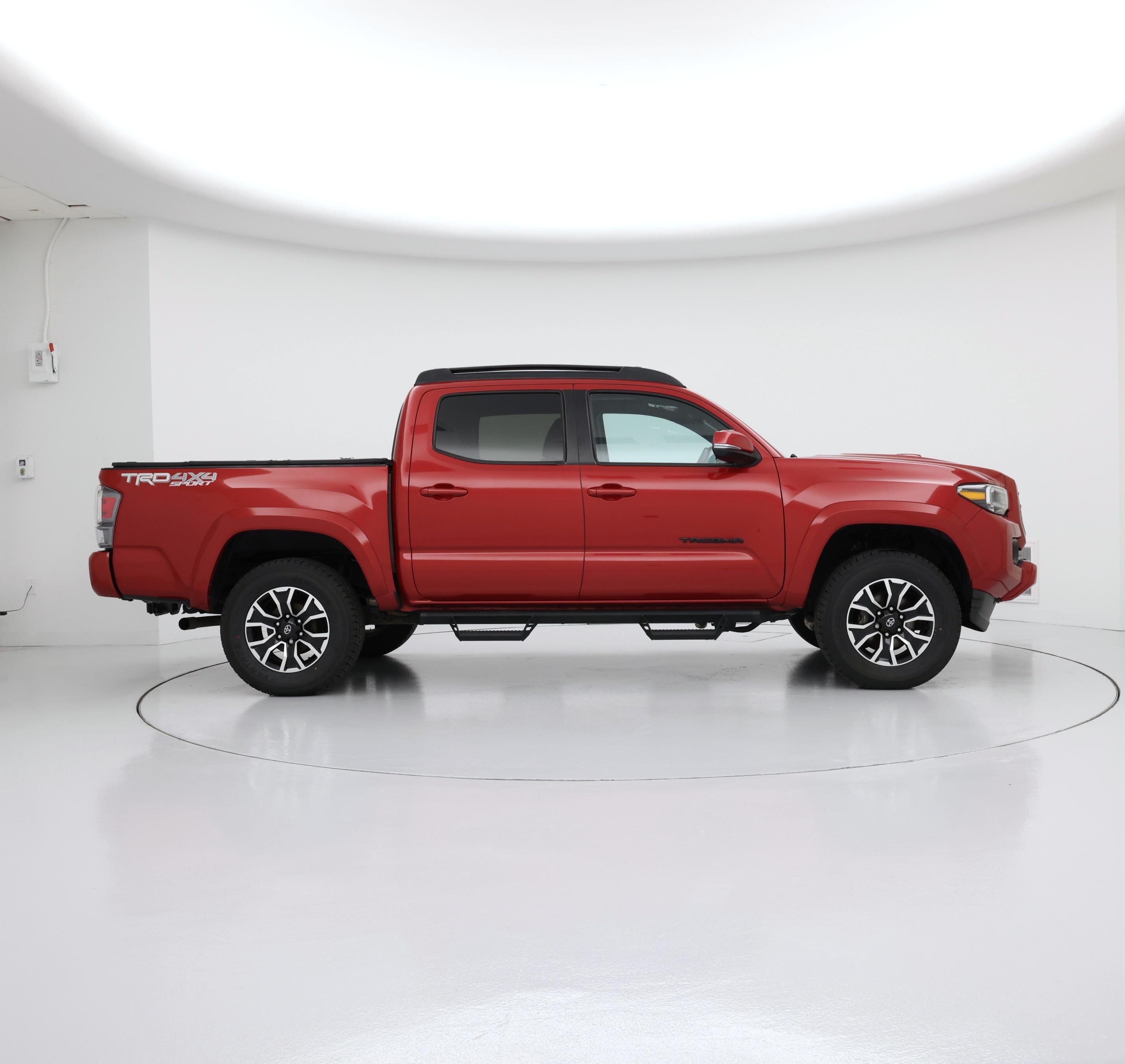 Thumbnail: 2022 Toyota Tacoma - 7
