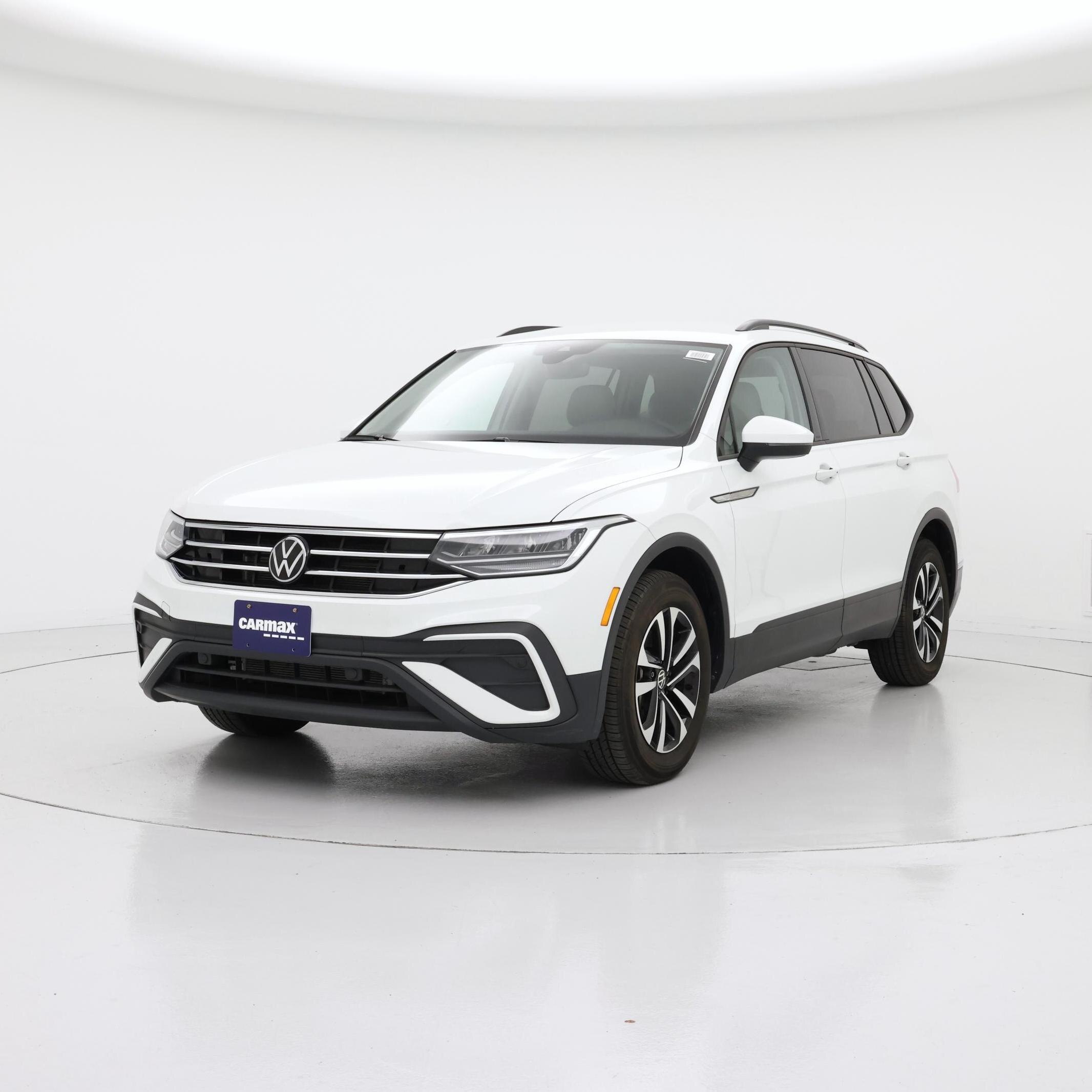 Thumbnail: 2024 Volkswagen Tiguan - 4