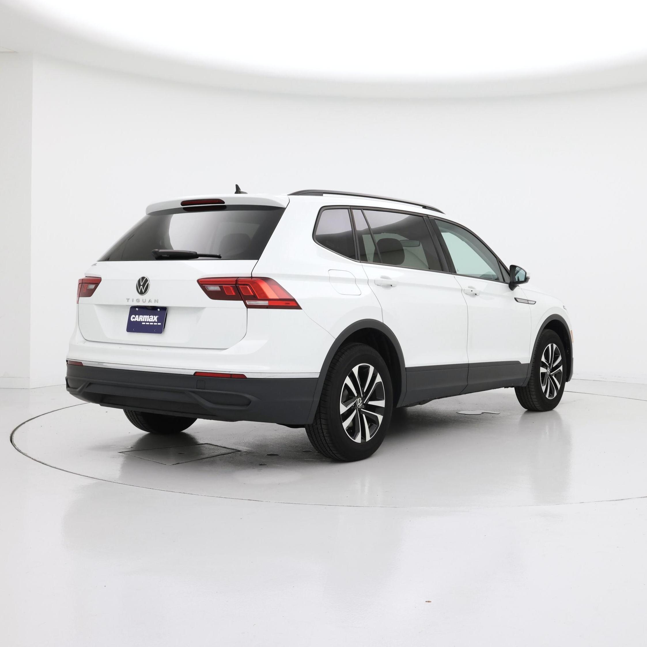 Thumbnail: 2024 Volkswagen Tiguan - 8