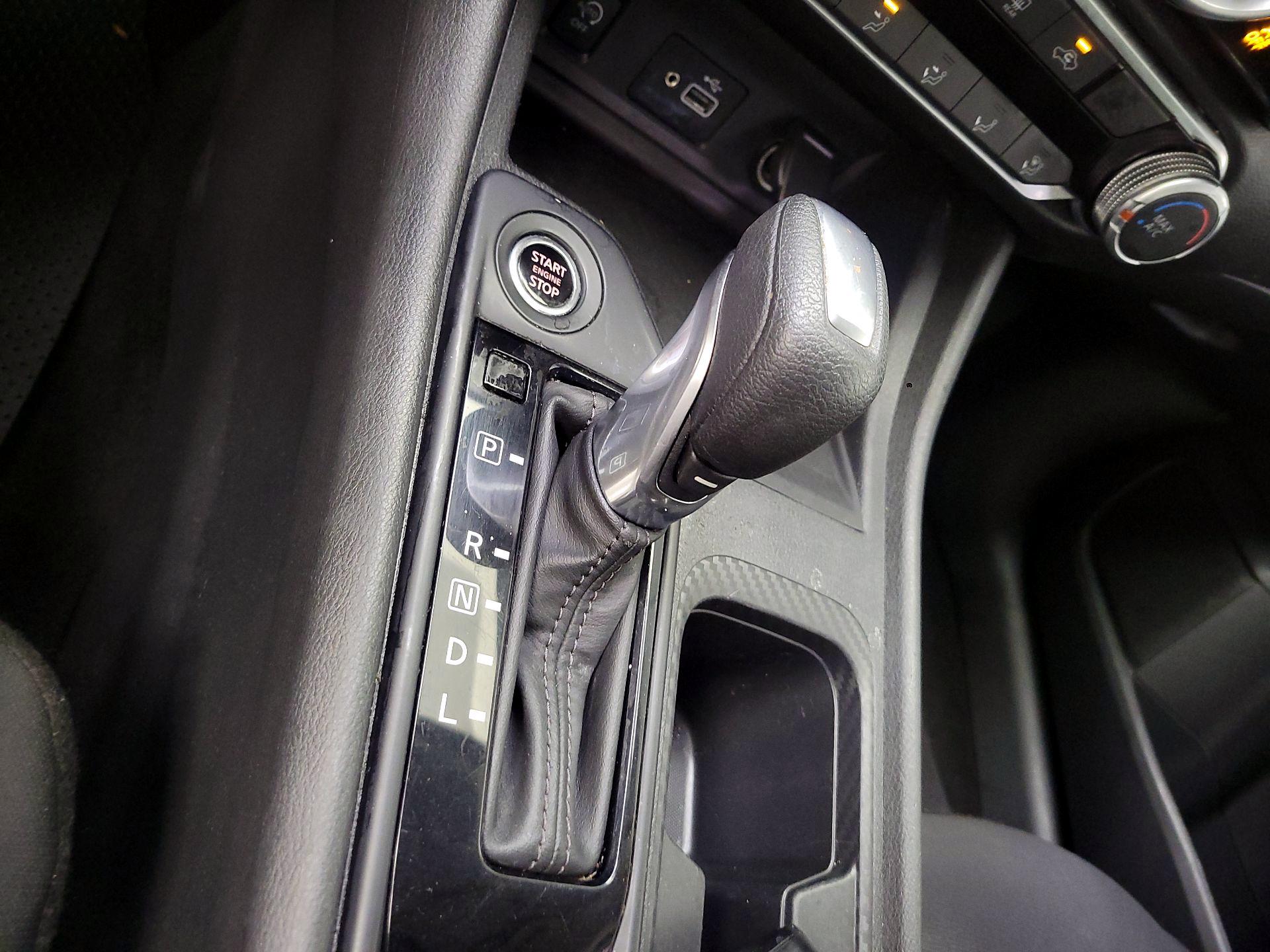 Thumbnail: 2024 Nissan Sentra - 15