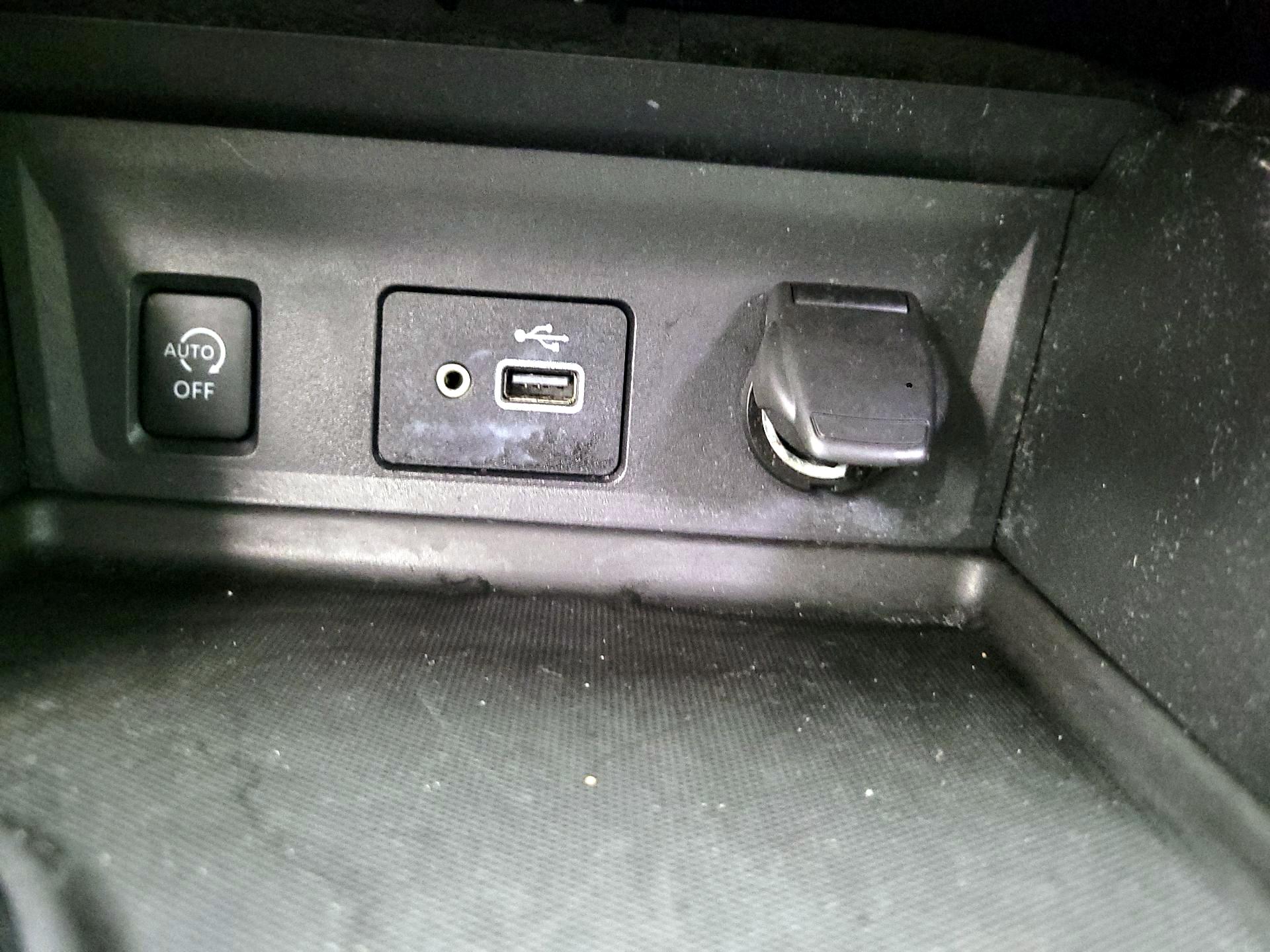 Thumbnail: 2024 Nissan Sentra - 16