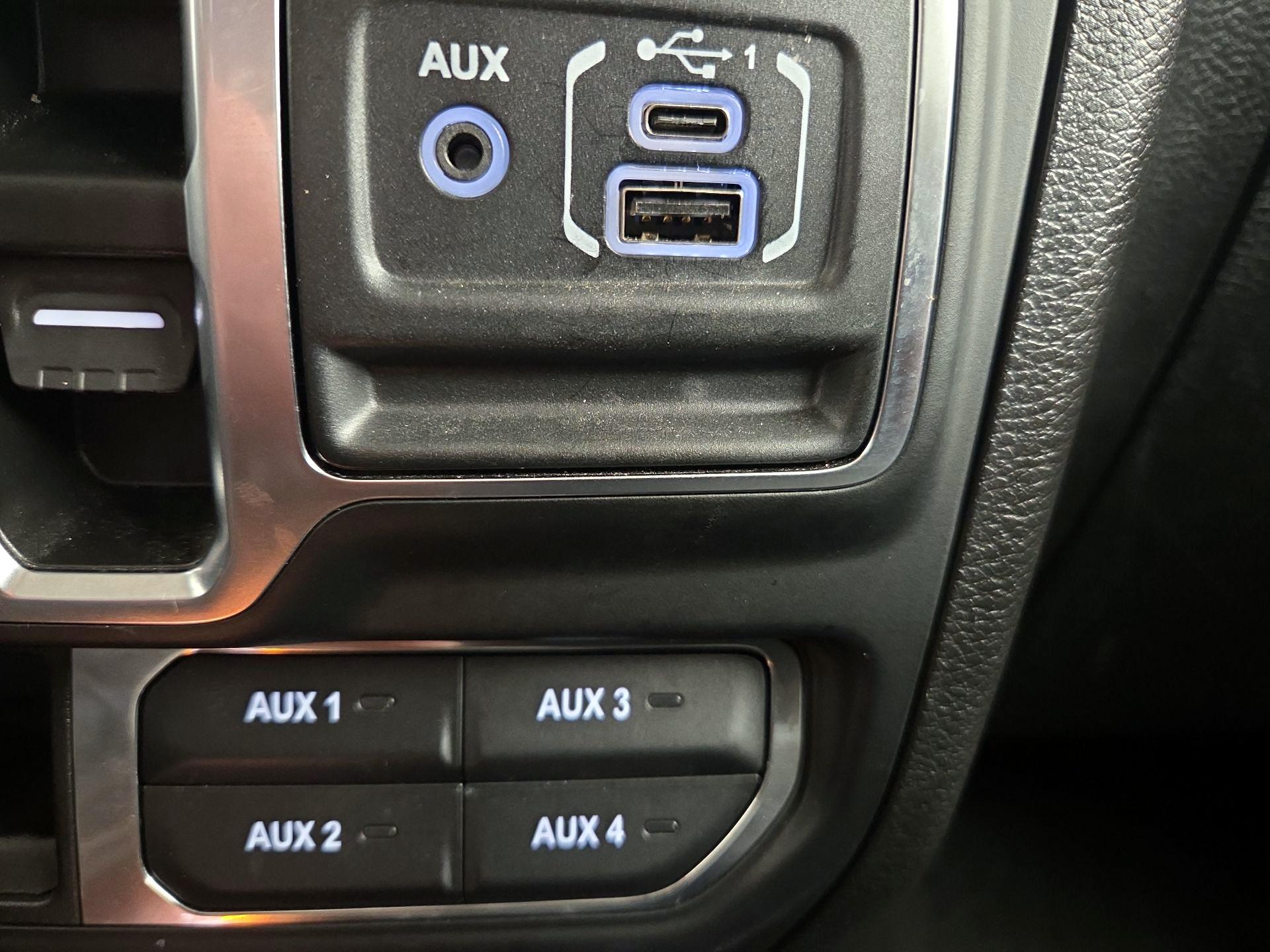 Thumbnail: 2023 Jeep Wrangler - 19