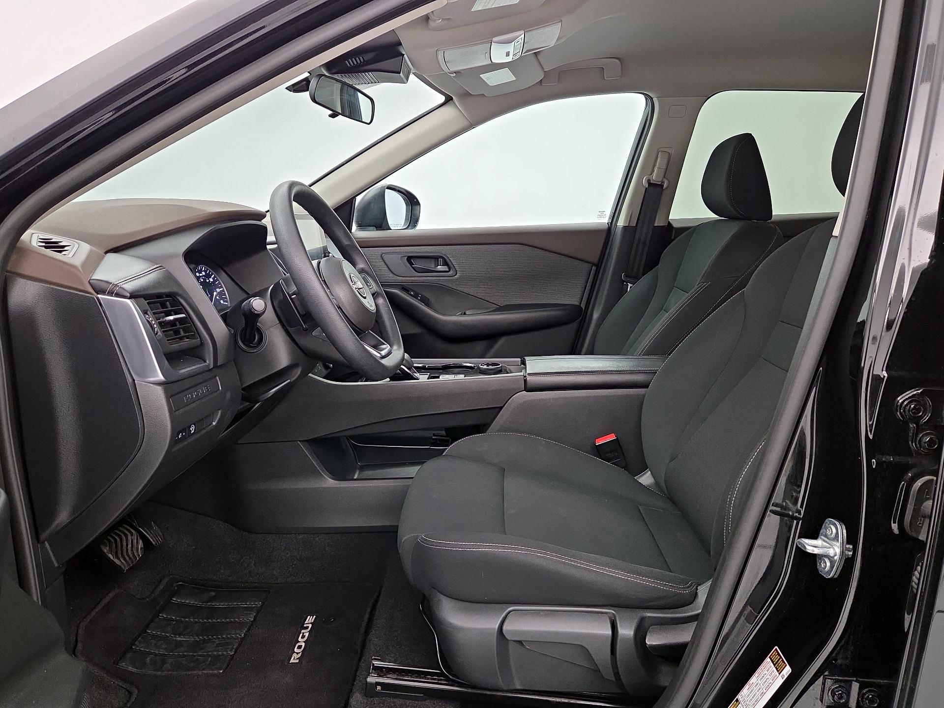 Thumbnail: 2023 Nissan Rogue - 11